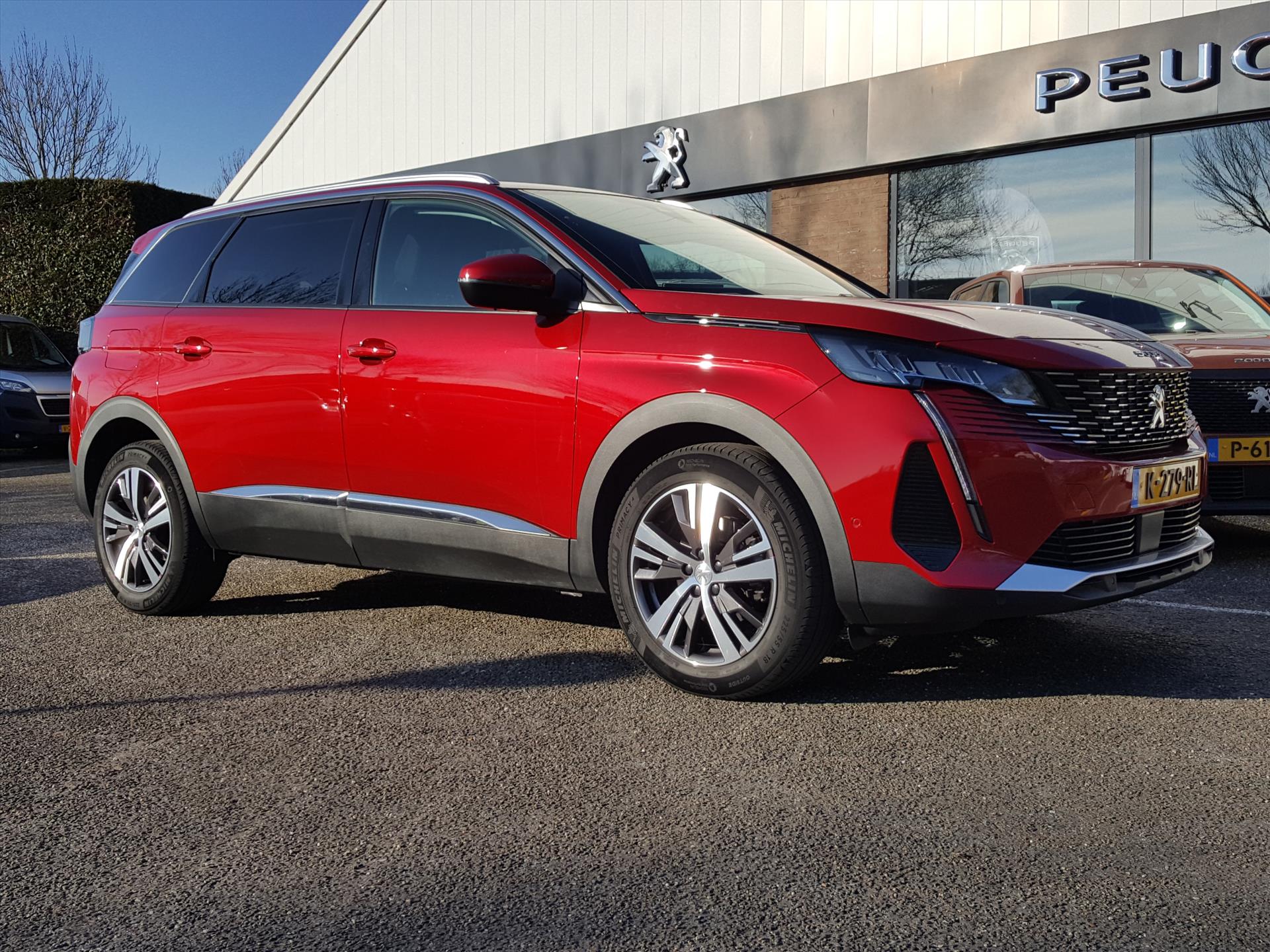 PEUGEOT 5008 1.2 PureTech 130pk S&S Blue Lease Allure Navigatie | Cruise & Climate | Achteruitrijcamera | KEYLESS | Elektrische kofferklep | BT | LM-velgen