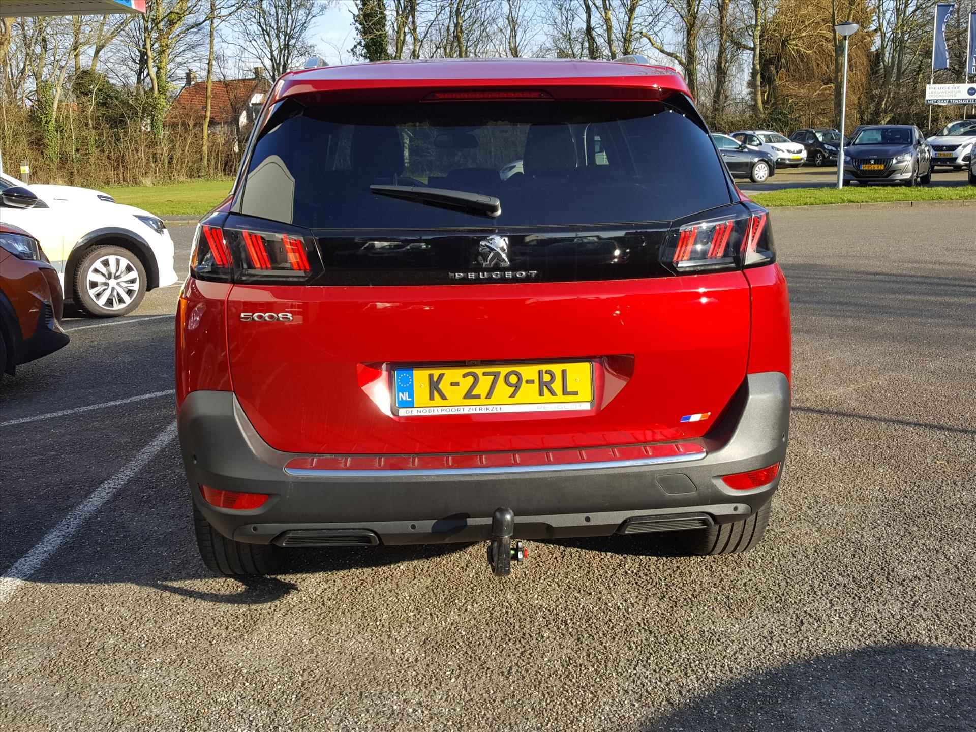 PEUGEOT 5008 1.2 PureTech 130pk S&S Blue Lease Allure Navigatie | Cruise & Climate | Achteruitrijcamera | KEYLESS | Elektrische kofferklep | BT | LM-velgen - 4/51