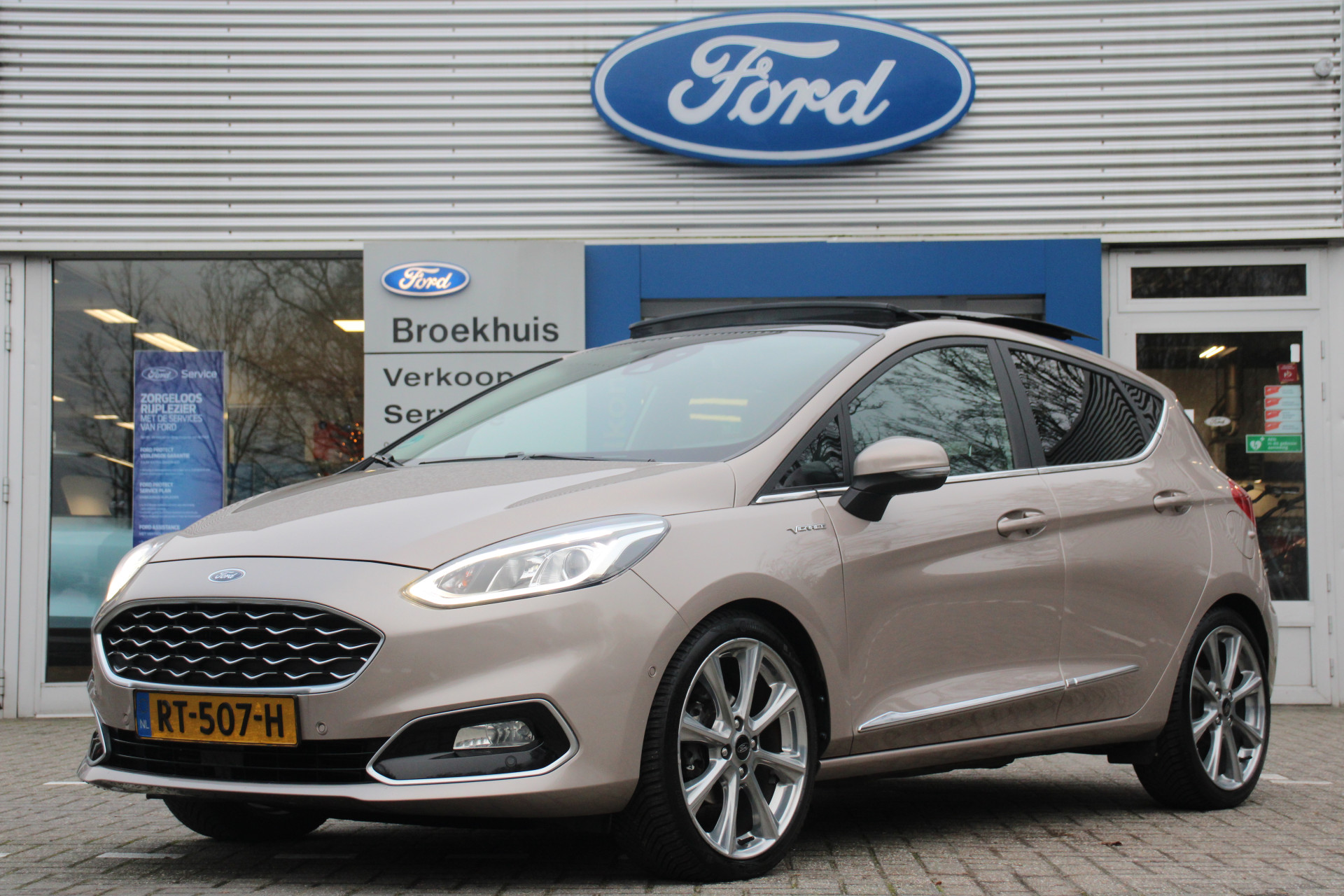 Ford Fiesta 1.0EB VIGNALE AUTOMAAT | 1e EIGENAAR! | LEDER | NL-AUTO! | ADAPTIVE CRUISE | PARK SENS V+A | CAMERA | DEALER ONDERHOUDEN!