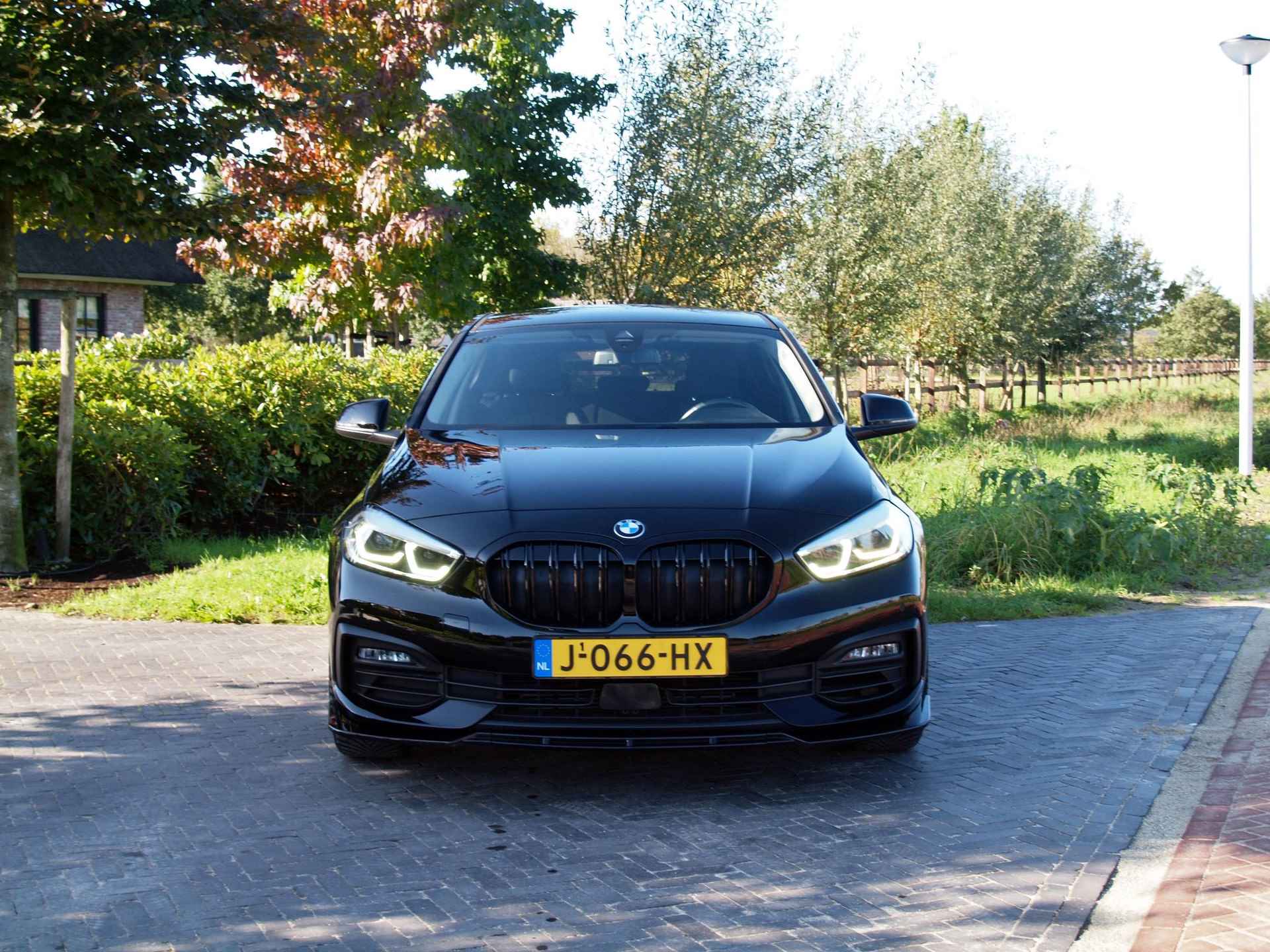 BMW 1-serie 118i Executive Edition | LED Koplampen | 18 Inch | Cruise Control | NL-Auto | - 5/33