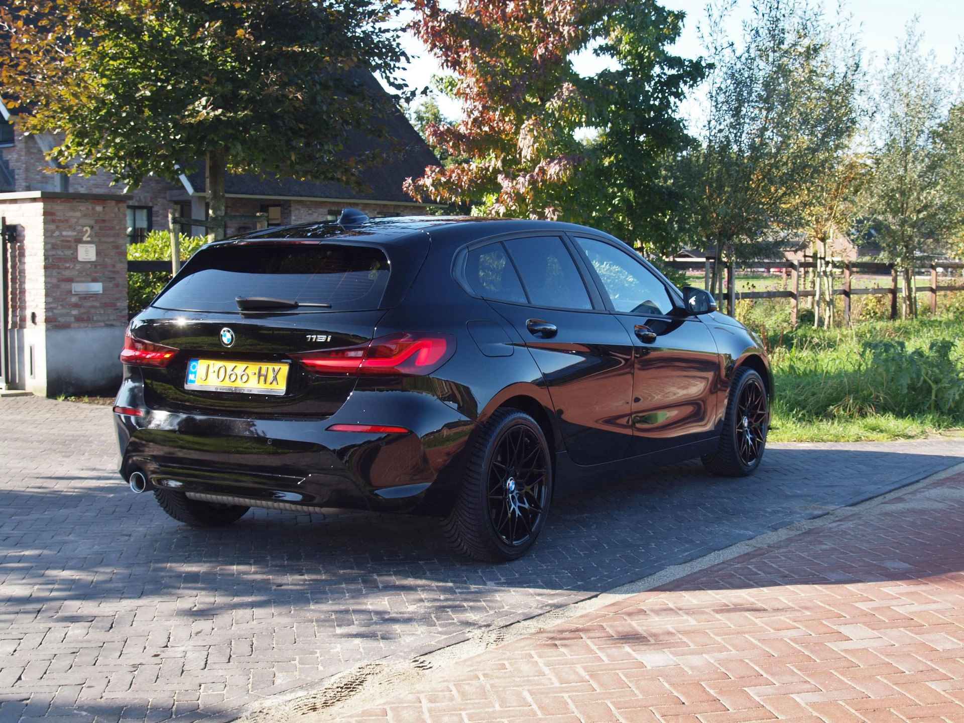 BMW 1-serie 118i Executive Edition | LED Koplampen | 18 Inch | Cruise Control | NL-Auto | - 10/33