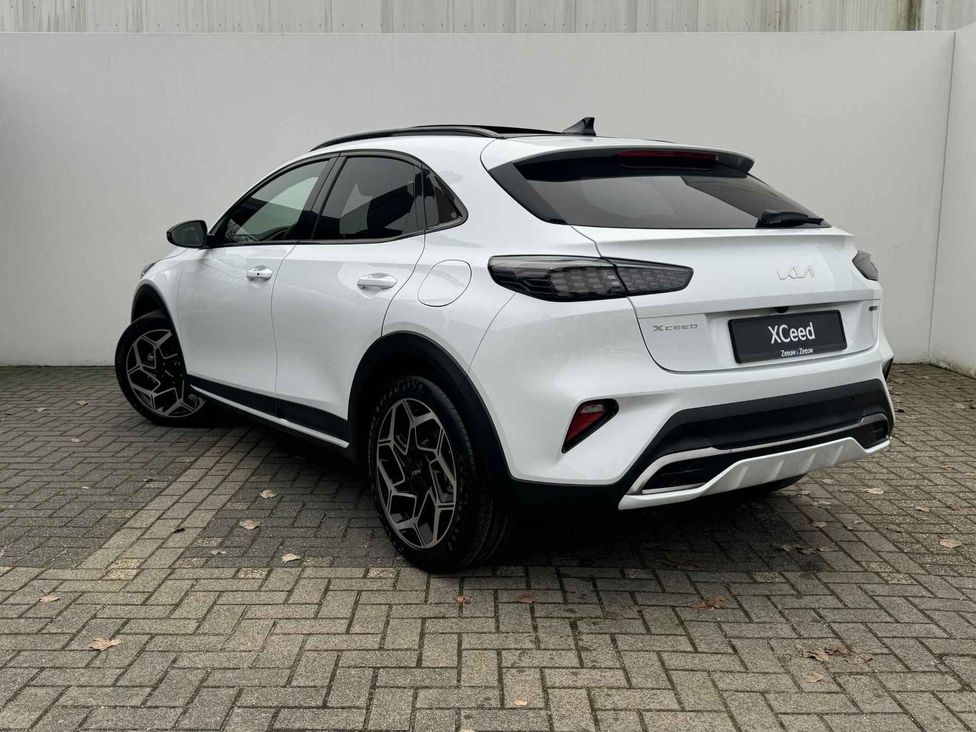 KIA XCEED GT-LINE | NAVI | PANORAMADAK | STOEL-STUURVERWARMING | KEYLESS ENTRY | SNEL LEVERBAAR | | INRUILVOORDEEL € 4500,- VRAAG NAAR DE VOORWAARDEN | NU TE BESTELLEN BIJ KIA DELFT | - 3/25