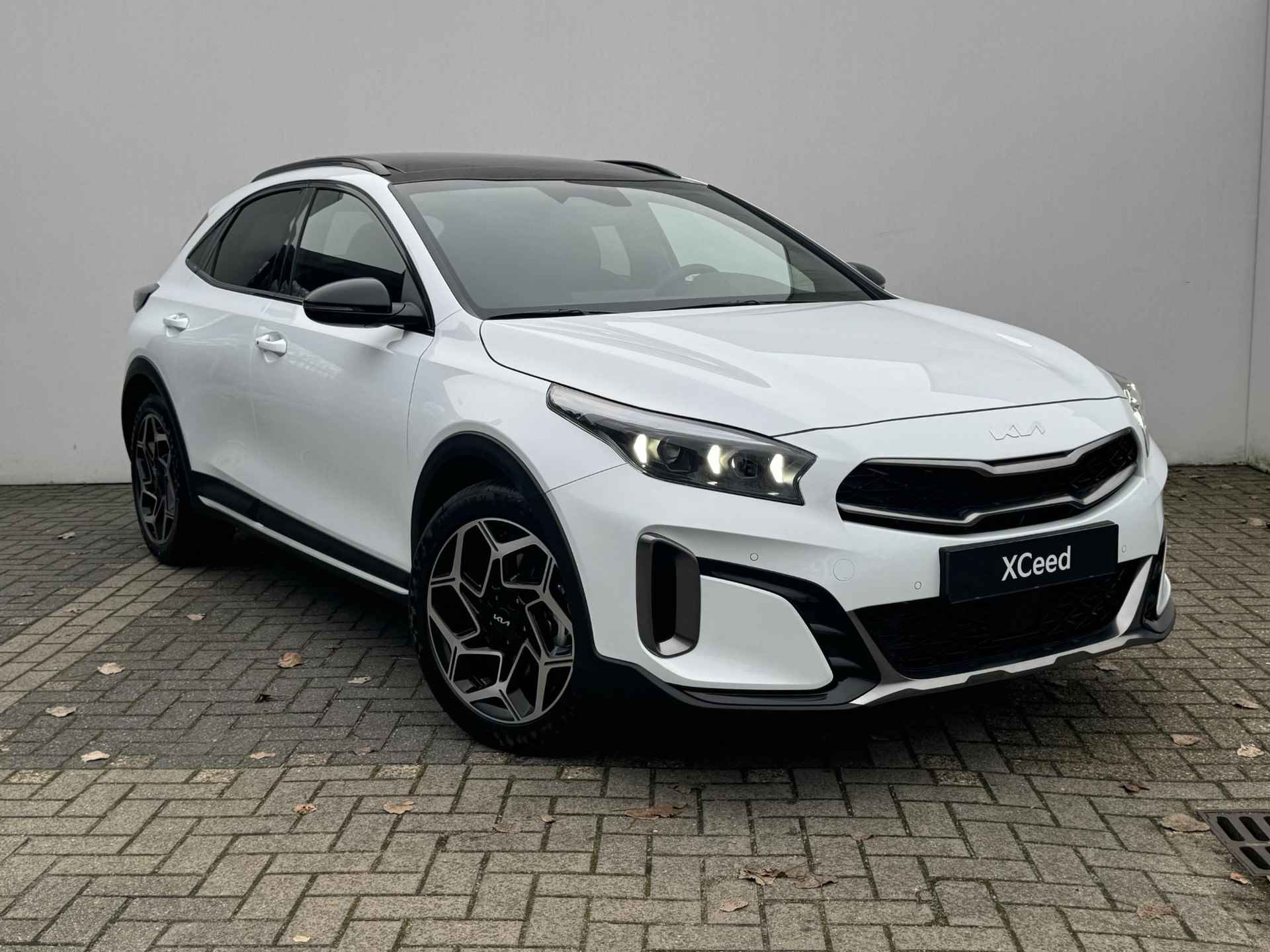 KIA XCEED GT-LINE | NAVI | PANORAMADAK | STOEL-STUURVERWARMING | KEYLESS ENTRY | SNEL LEVERBAAR | | INRUILVOORDEEL € 4500,- VRAAG NAAR DE VOORWAARDEN | NU TE BESTELLEN BIJ KIA DELFT | - 10/25