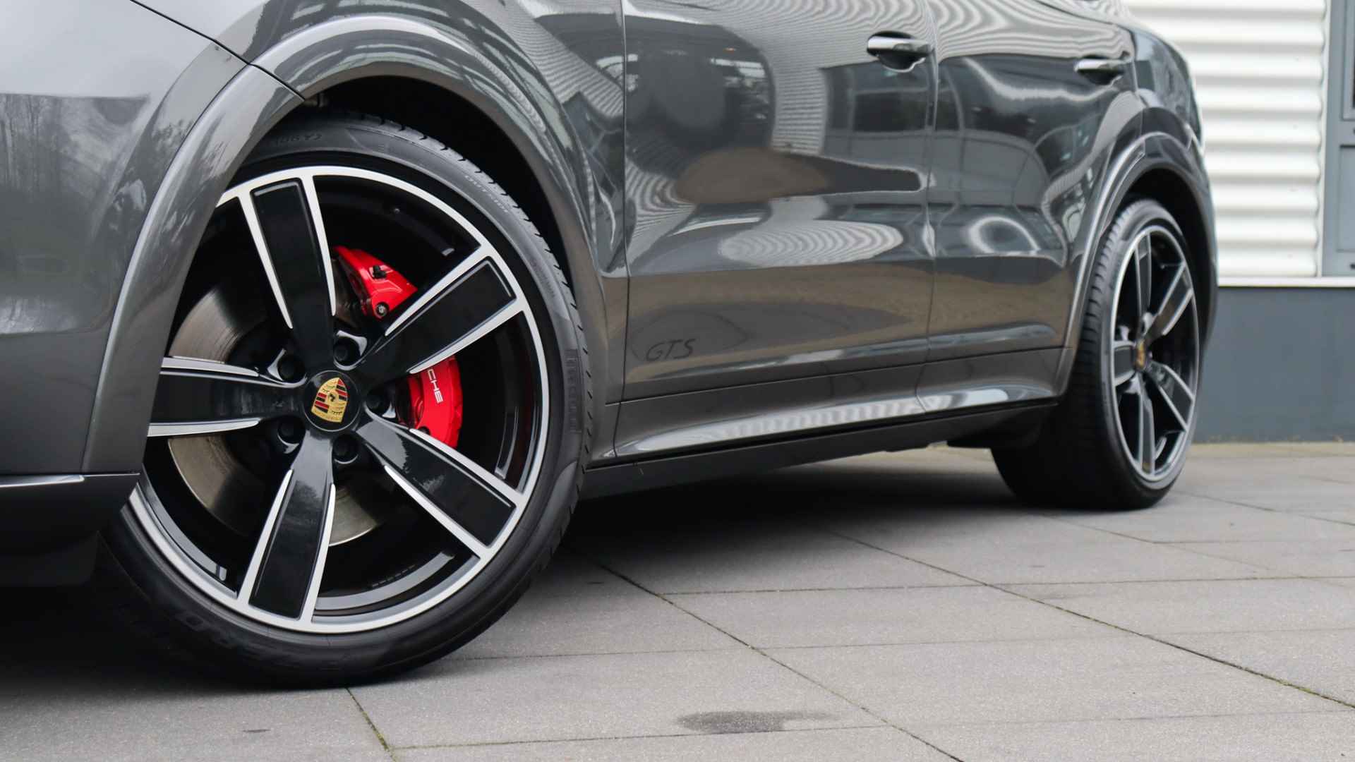 Porsche Cayenne 4.0 GTS | Panoramadak | BOSE Sound | Trekhaak | LED Matrix | Achterasbesturing - 20/37