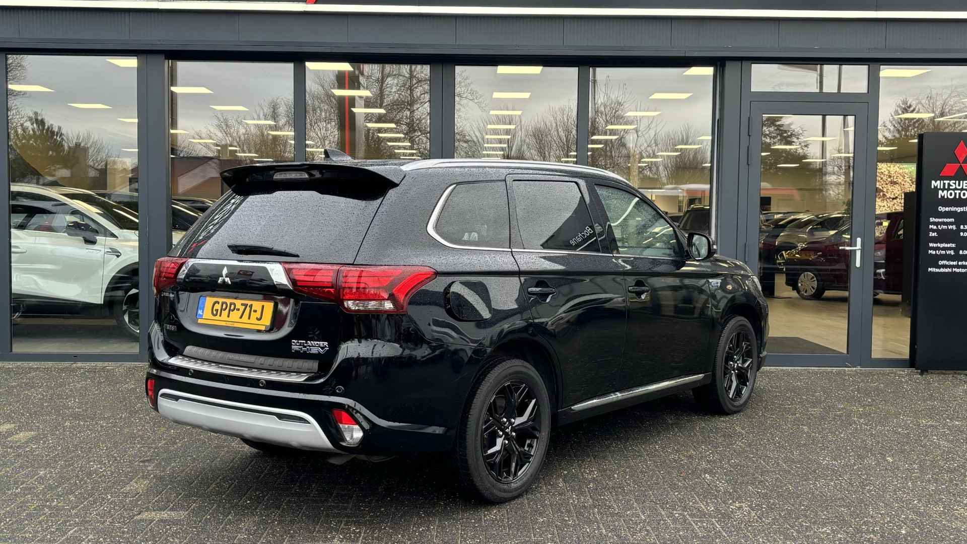 Mitsubishi Outlander 2.4 PHEV Intense+ - 3/22