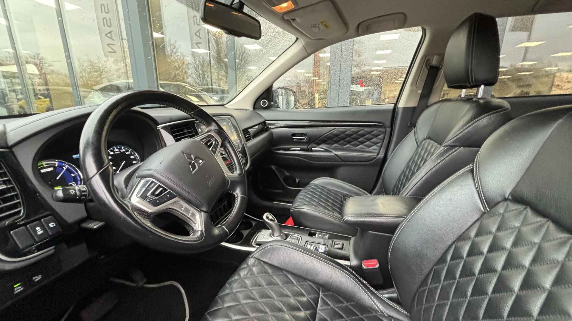 Mitsubishi Outlander 2.4 PHEV Intense+ - 20/22