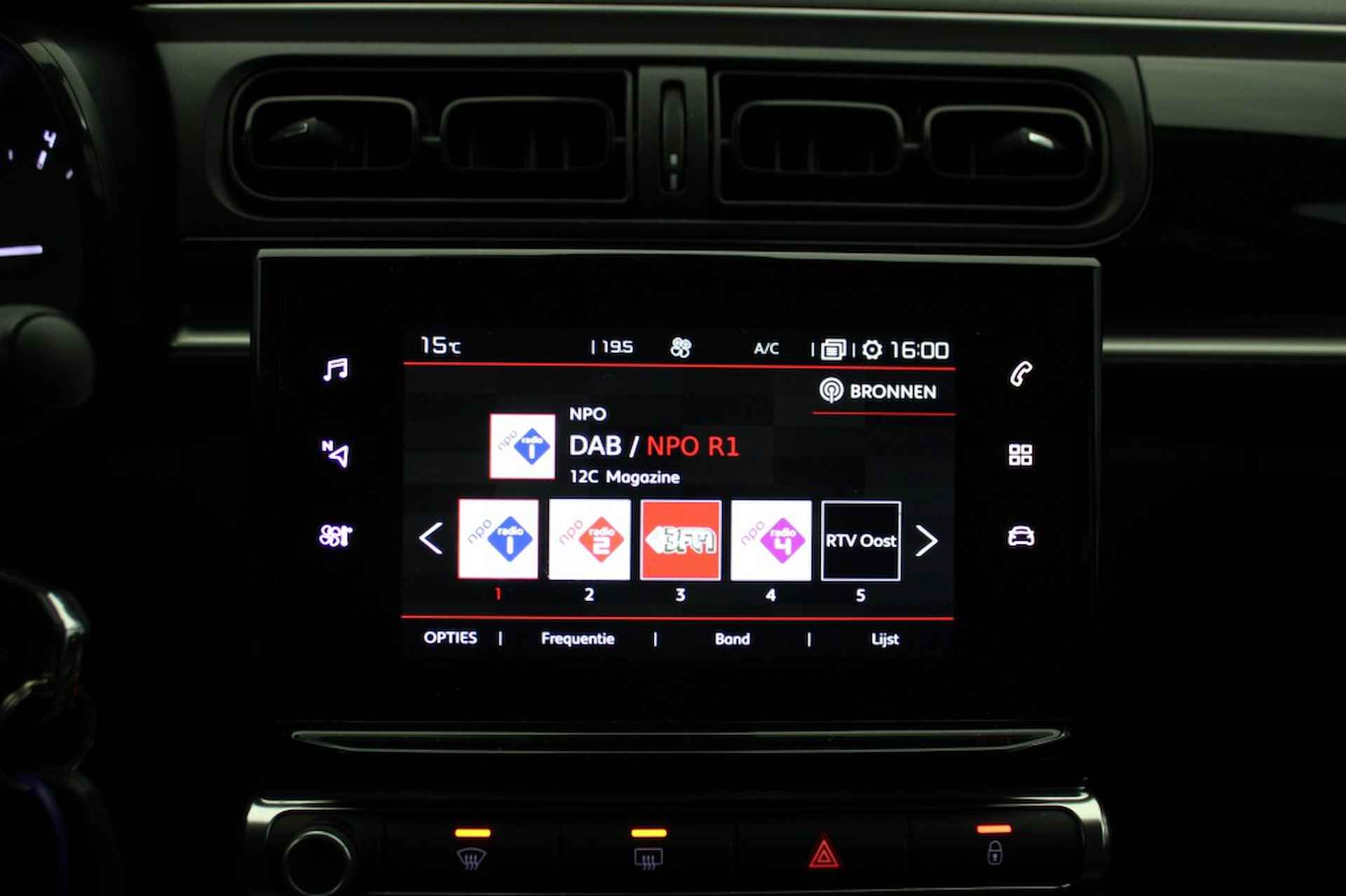 CITROEN C3 1.2 PureTech Feel Edition - Carplay, Trekhaak, NAP - 19/26