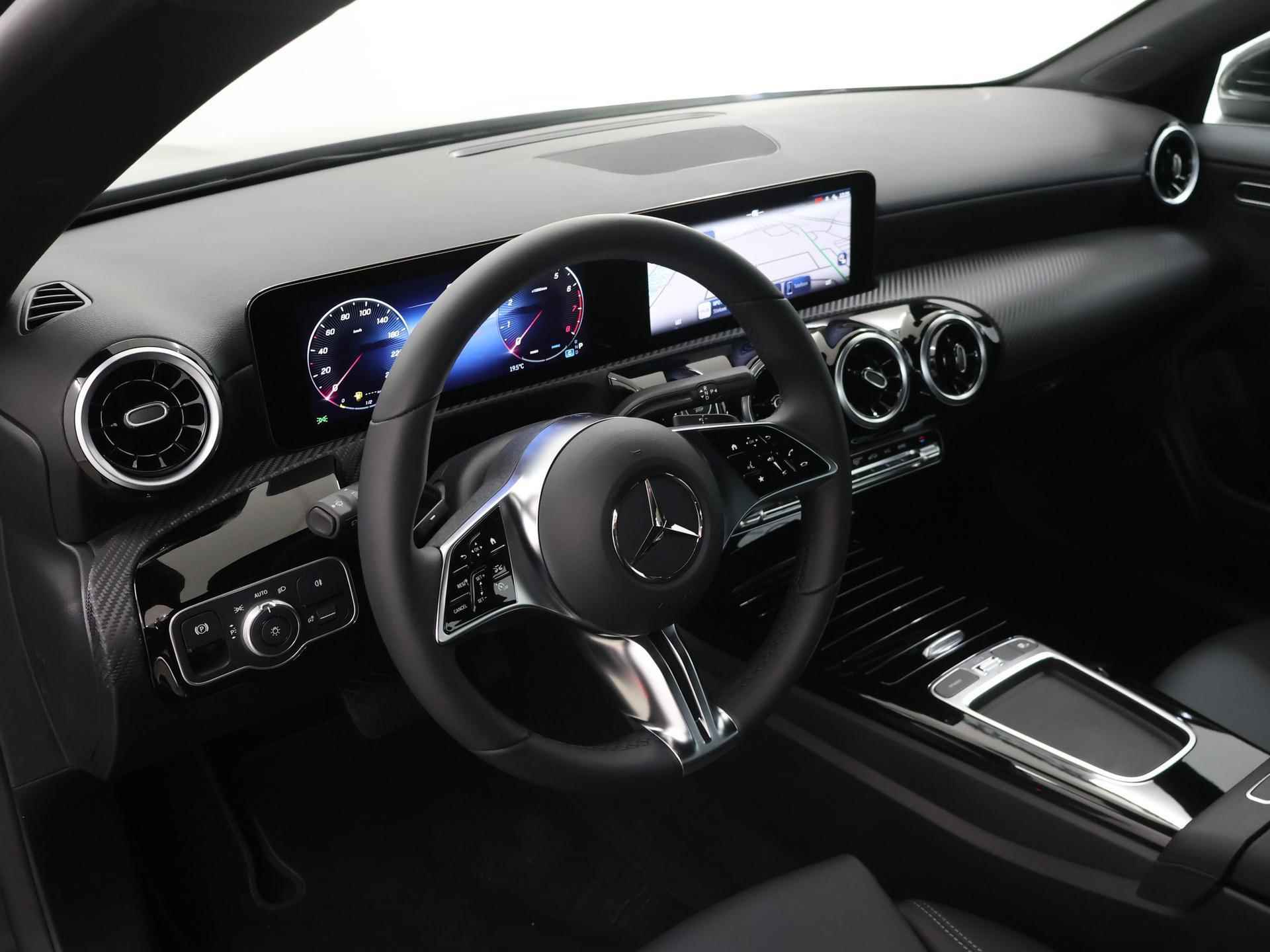 Mercedes-Benz CLA-klasse 180 Star Edition | Stoelverwarming | Achteruitrijcamera | Cruise Control | Climate Control | - 8/44