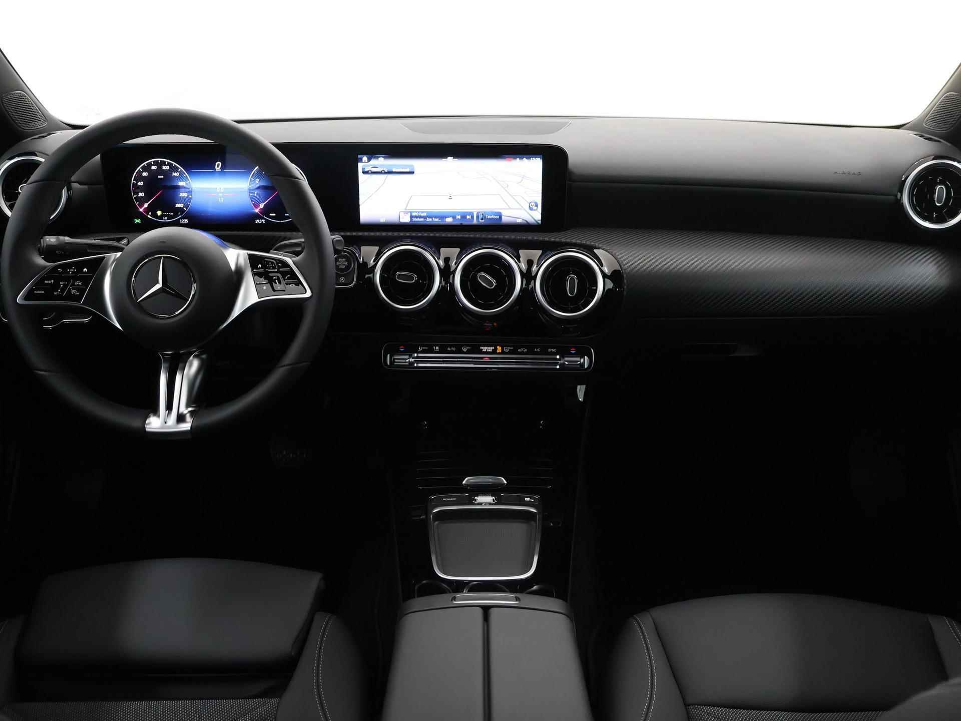 Mercedes-Benz CLA-klasse 180 Star Edition | Stoelverwarming | Achteruitrijcamera | Cruise Control | Climate Control | - 9/44