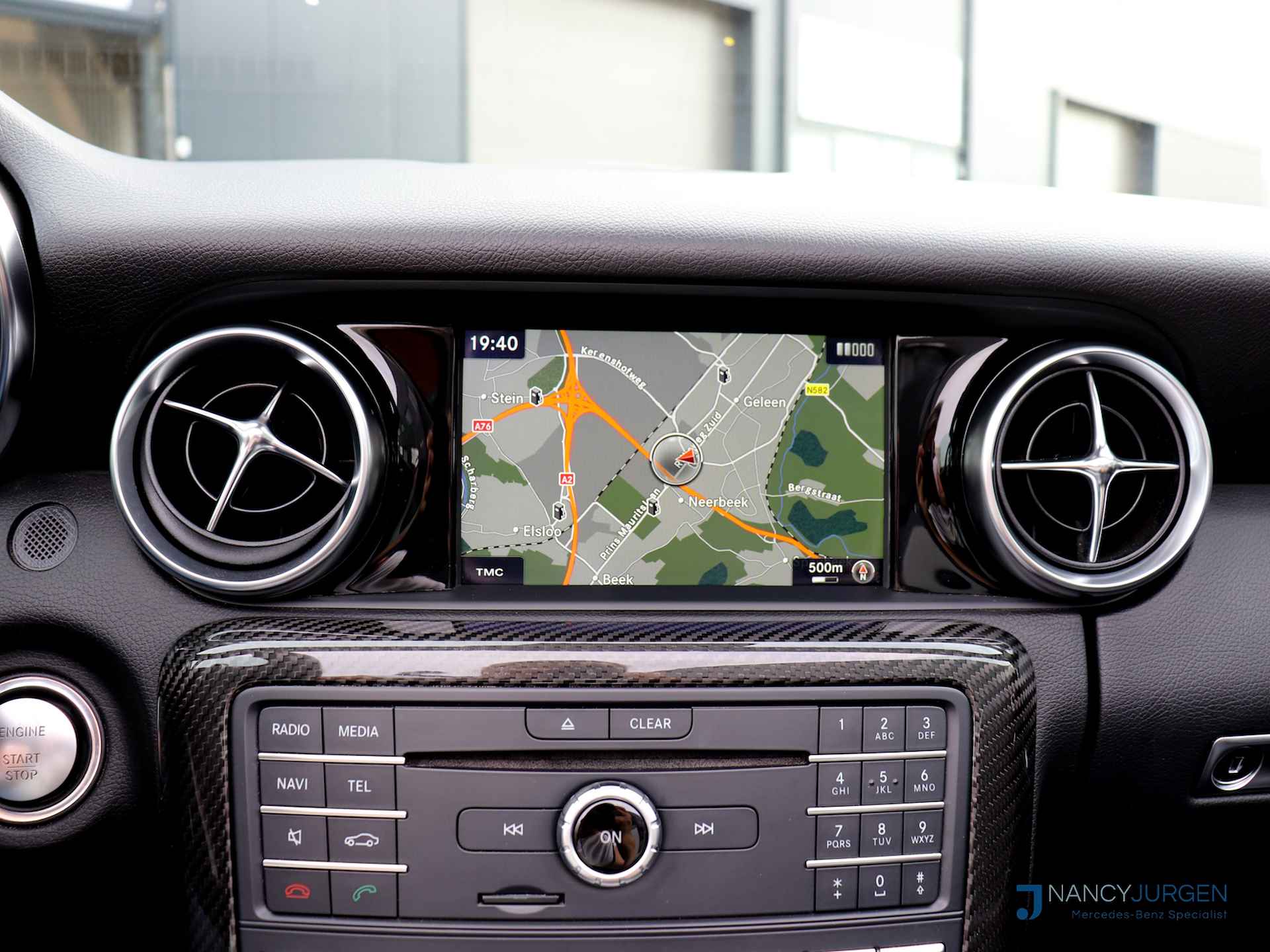Mercedes-Benz SLC 300 AMG | Red Art Edition | 9-G Automaat | Airscarf | Stoelverwarming | Comand Navi | Pano | Apple Car Play | Modeljaar 2018 | UNIEKE Cabrio !! | Volledig dealeronderhouden!! - 5/48