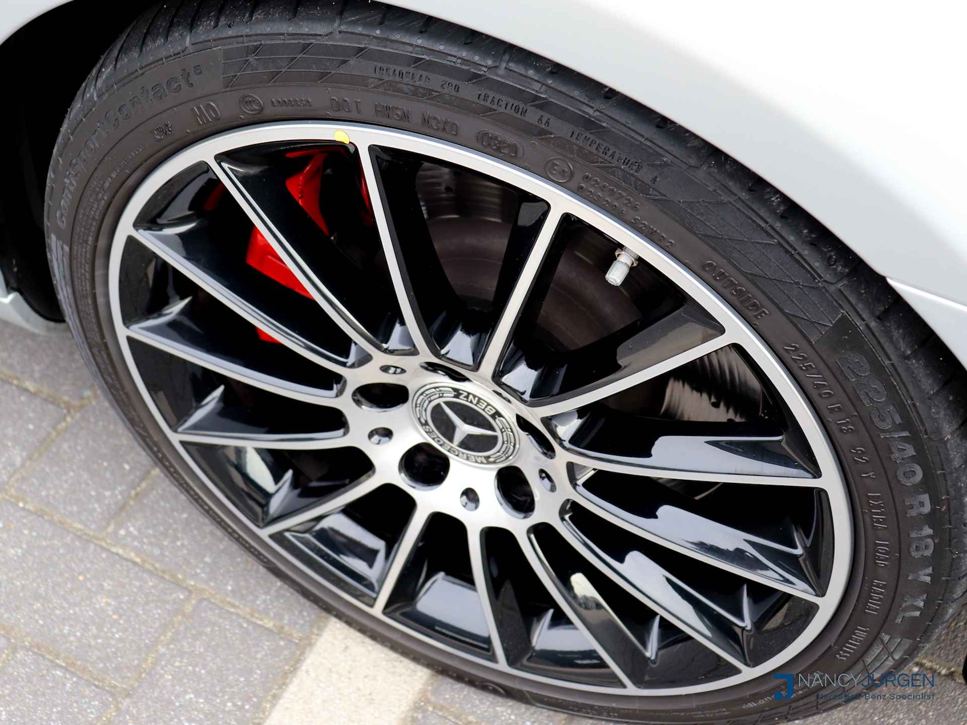 Mercedes-Benz SLC 300 AMG | Red Art Edition | 9-G Automaat | Airscarf | Stoelverwarming | Comand Navi | Pano | Apple Car Play | Modeljaar 2018 | UNIEKE Cabrio !! | Volledig dealeronderhouden!! - 39/48