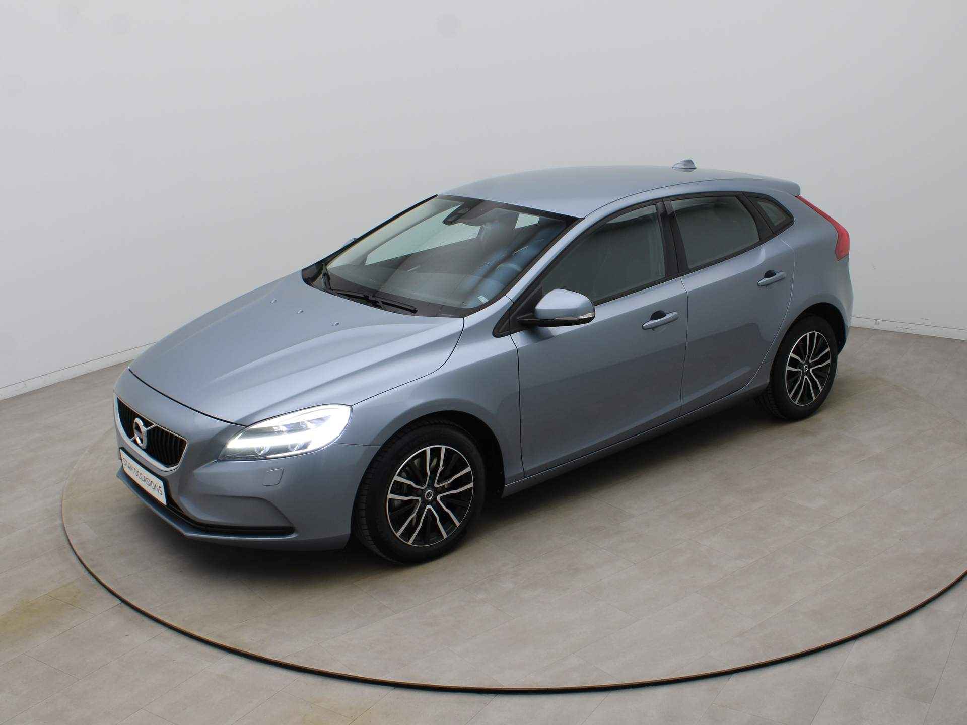 Volvo V40 123pk 1.5 T2 Nordic+ AUTOMAAT Airco | Navi | Parksens. achter | Stoelverwarming - 9/37