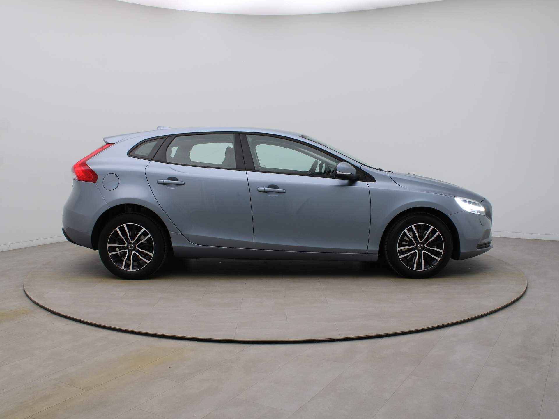 Volvo V40 123pk 1.5 T2 Nordic+ AUTOMAAT Airco | Navi | Parksens. achter | Stoelverwarming - 21/37