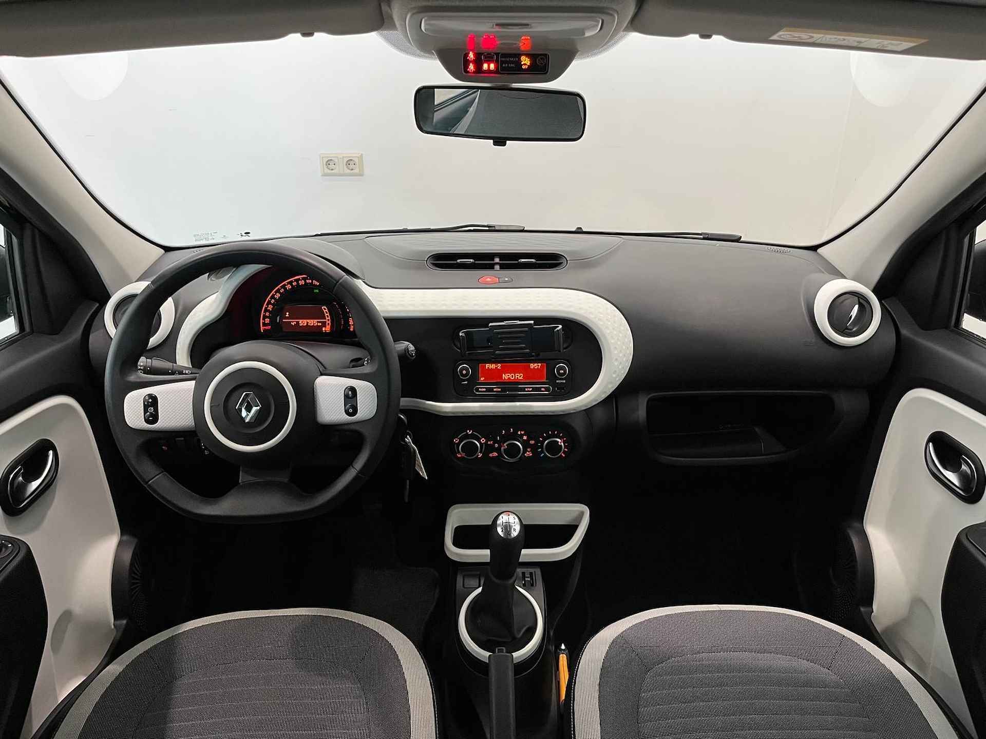 Renault Twingo 1.0 SCe 70 Collection | Airco | Radio-USB | Bluetooth | All season banden | 1e eigenaar + dealer onderhouden! - 10/28