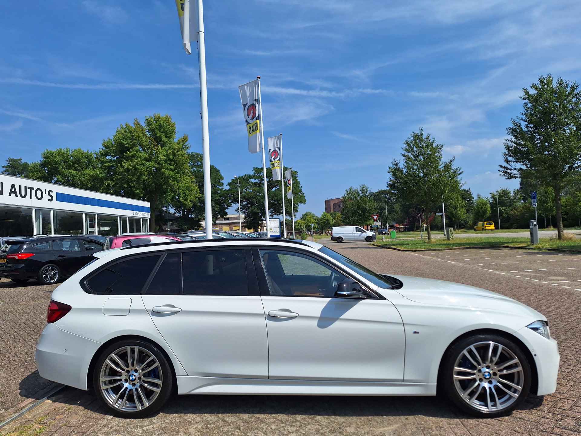 BMW 3 Serie Touring 318i M High Executive /ELEK TREKHAAK/PANORAMA/LEREN STOEL MET GEHEUGEN ,ENZ...... - 7/37