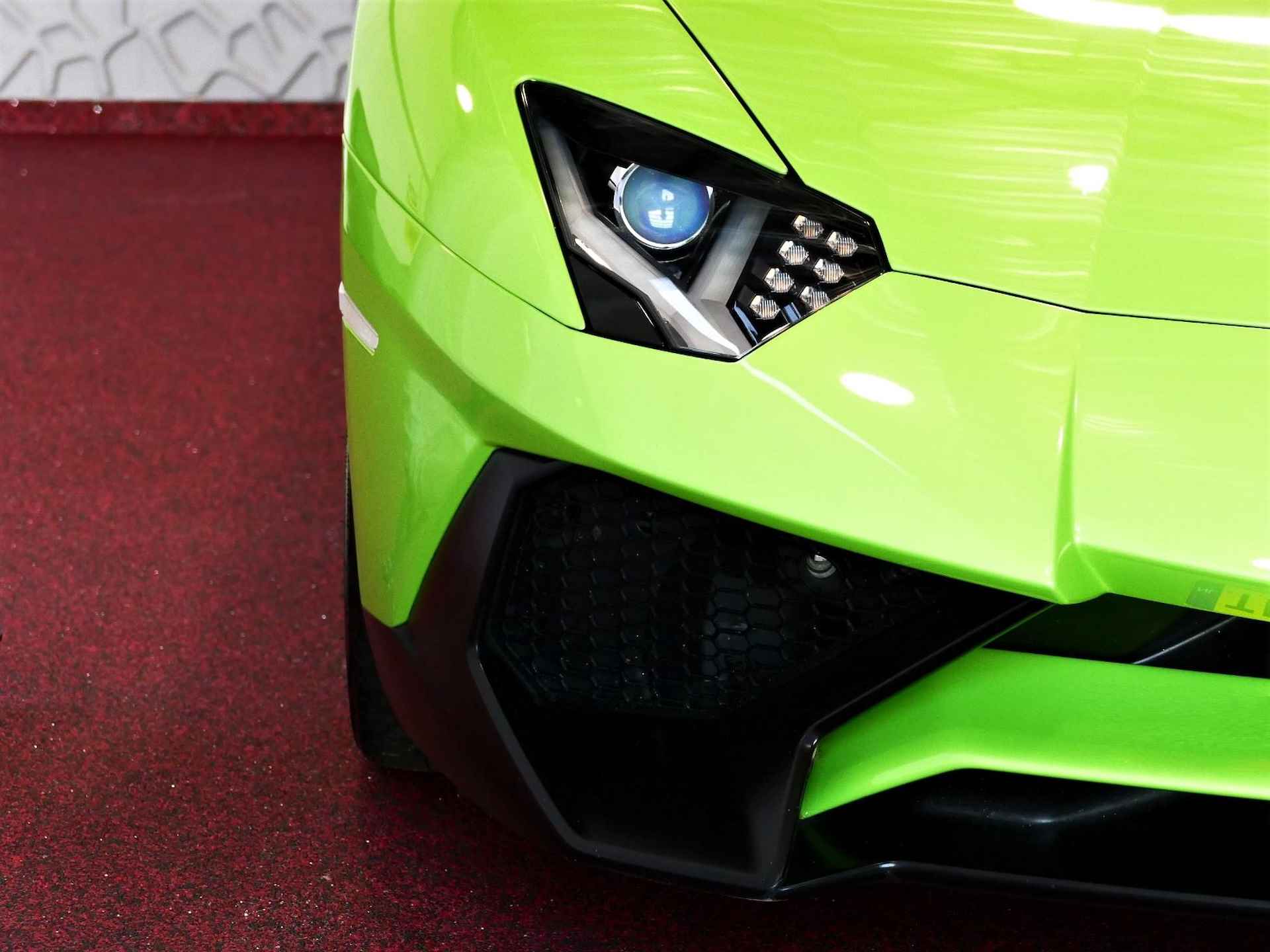 Lamborghini Aventador 6.5 V12 LP750-4 Superveloce SV Verde ithaca Lift Camera - 27/85