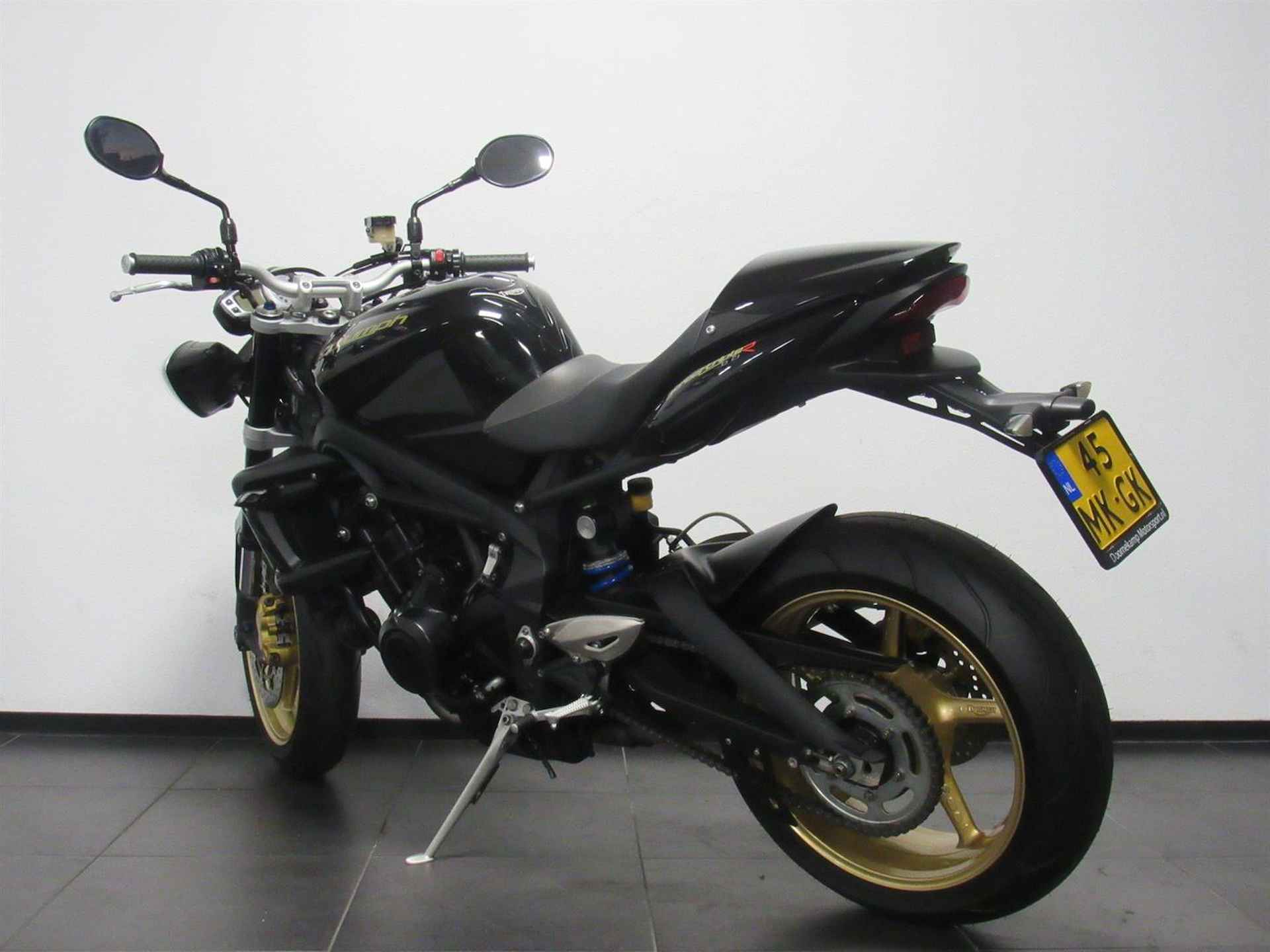 Triumph STREET TRIPLE R - 2012 - 5/13