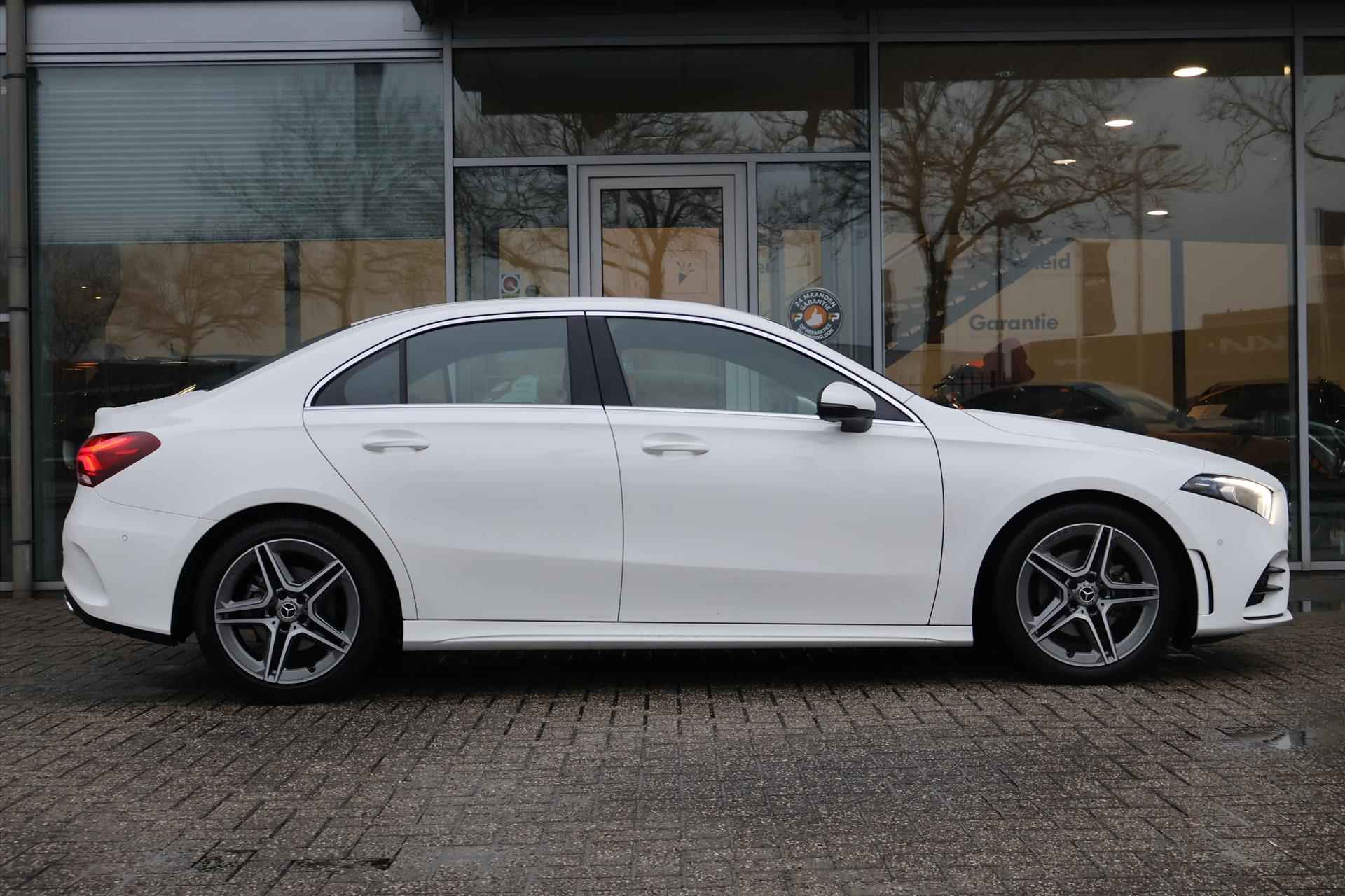 Mercedes A-Klasse Limousine A 200 AMG-Line 163pk 7G-DCT | Camera | LED | Navi | Carplay | Stoelverwarming - 12/40