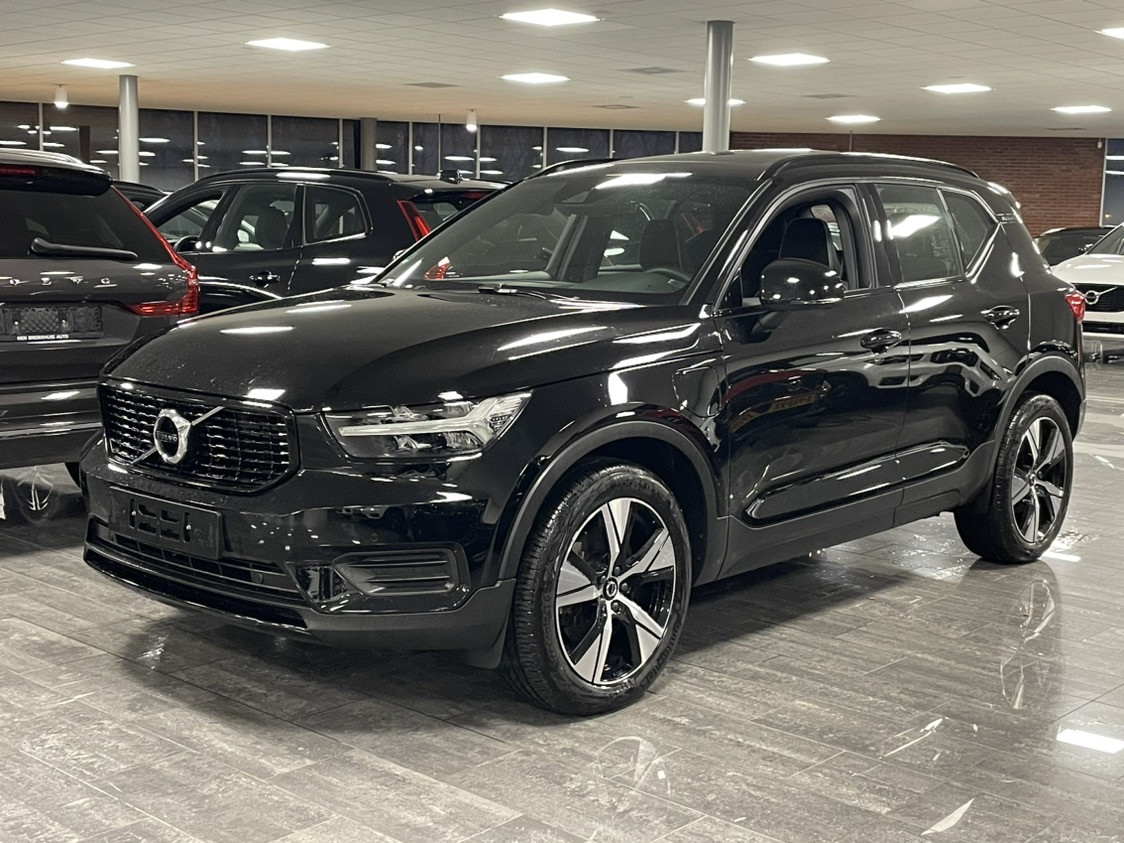 Volvo XC40 T5 Recharge R-Design | Schuifdak | Adaptieve Cruise Control | Stoel en Stuurwielverwarming | Pilot Assist | Parkeercamera | Best