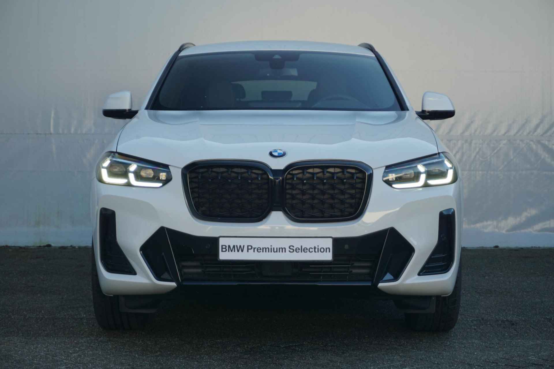 BMW X4 xDrive20i High Executive M Sport / Trekhaak  / Head-Up / Comfort Acces - 4/33