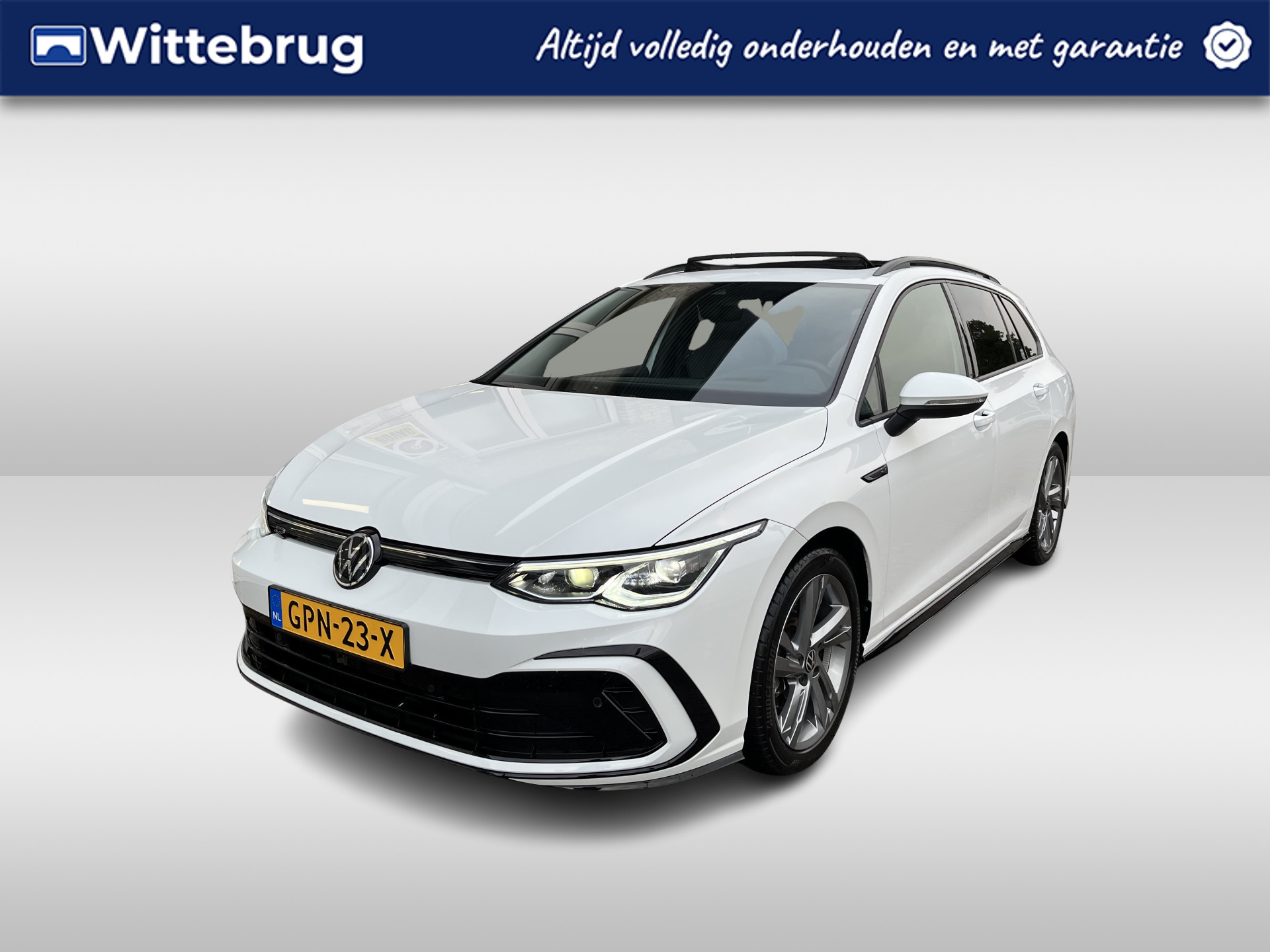 Volkswagen GOLF Variant 1.5 eTSI 2x R-Line / AUTOMAAT/ PANO/ CAMERA/ PARK. SENSOREN/ LED/ STOEL EN STUUR VERWARM./ ADAPT. CRUISE/ APP CONNECT/ NAVI/ CLIMA/ DAB/ 17" LMV/