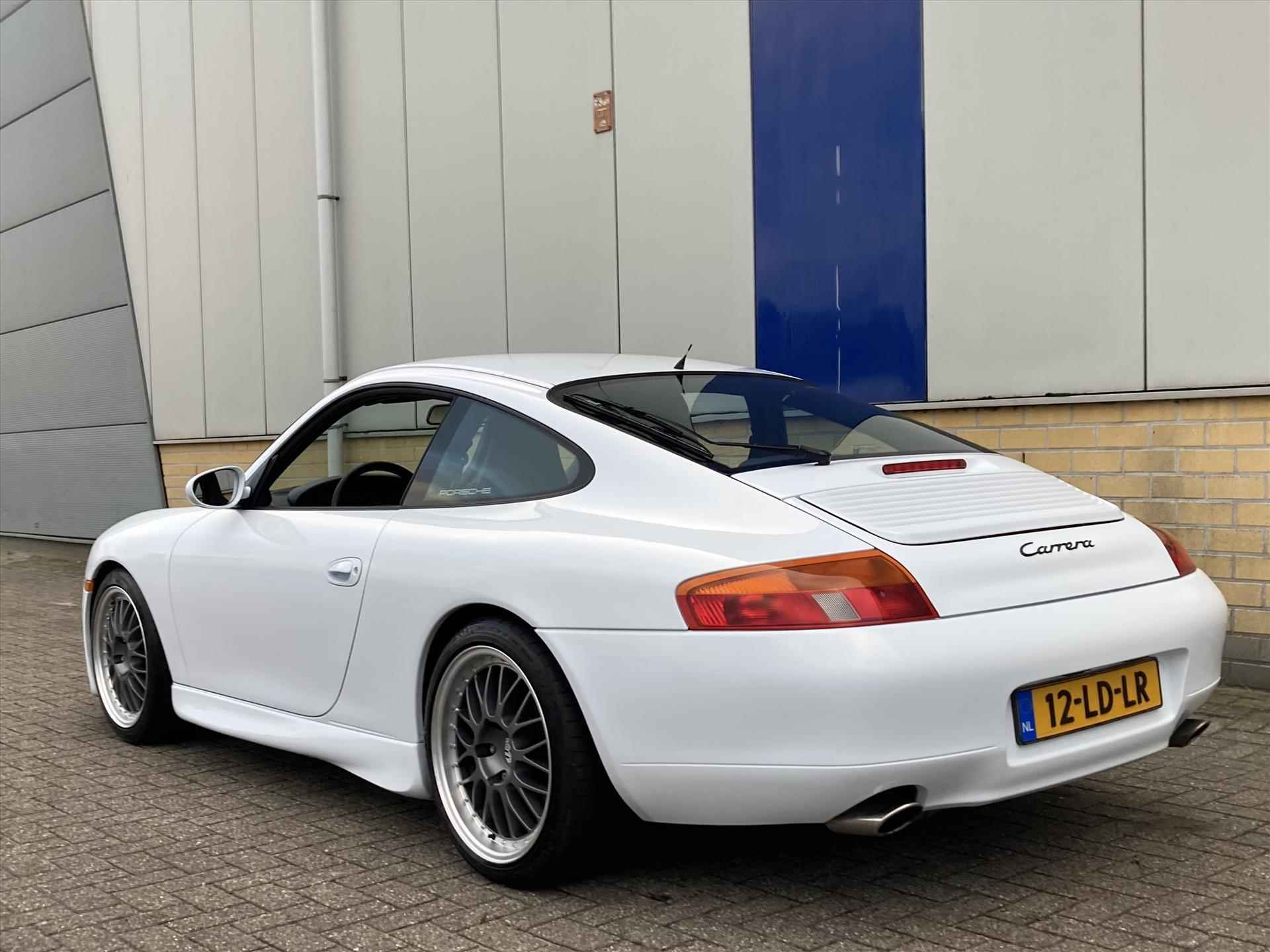 Porsche 911 3.4 CARRERA 300PK COUPE Automaat - 5/22