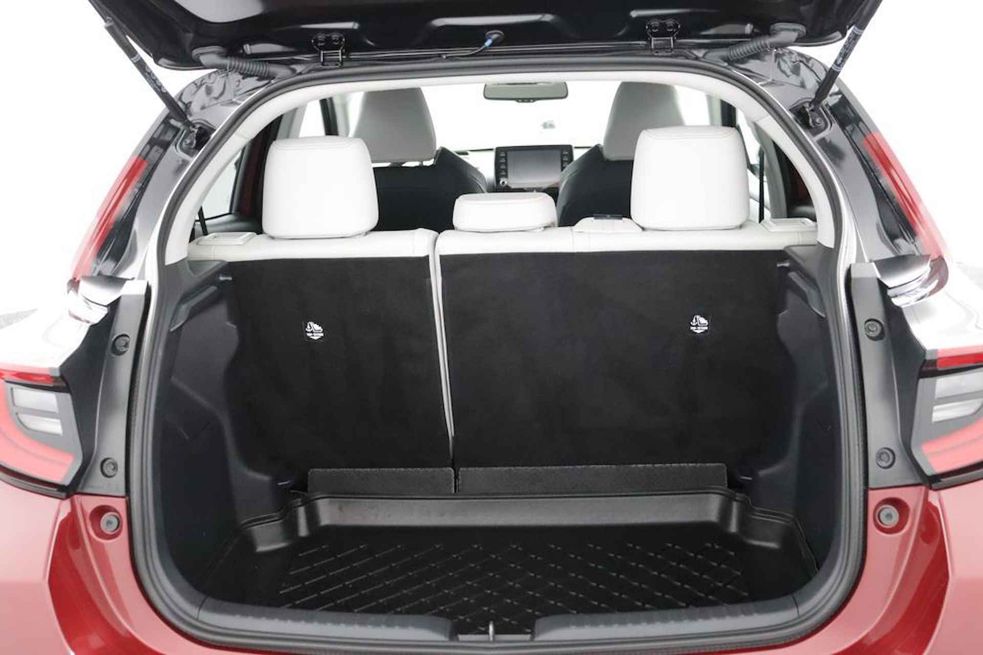Toyota Yaris 1.5 Hybrid Executive Limited | Lederen bekleding | Climate-Control | Apple Carplay/Android Auto | Stoelverwarming | Parkeersensoren | - 23/49