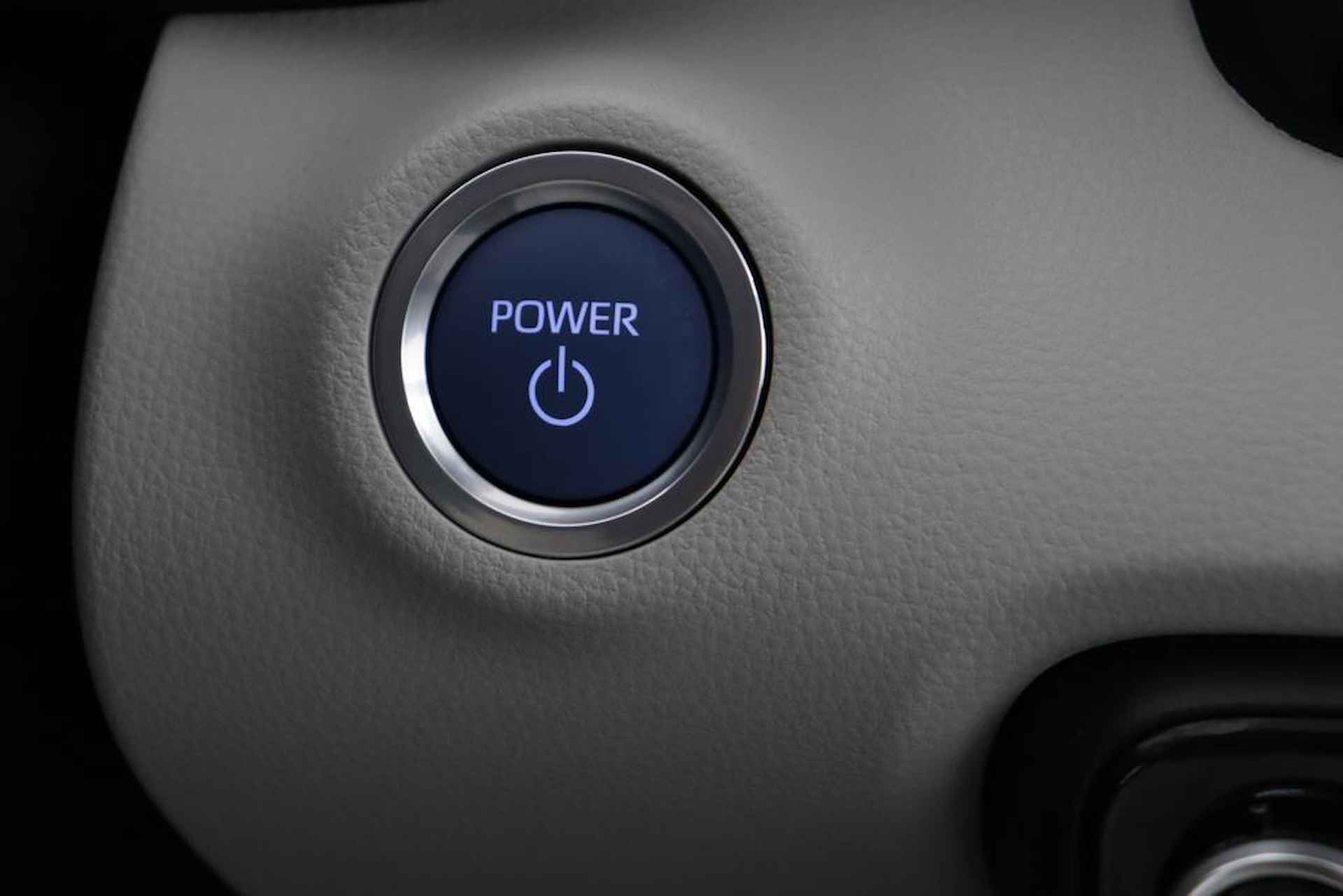 Toyota Yaris 1.5 Hybrid Executive Limited | Lederen bekleding | Climate-Control | Apple Carplay/Android Auto | Stoelverwarming | Parkeersensoren | - 38/49