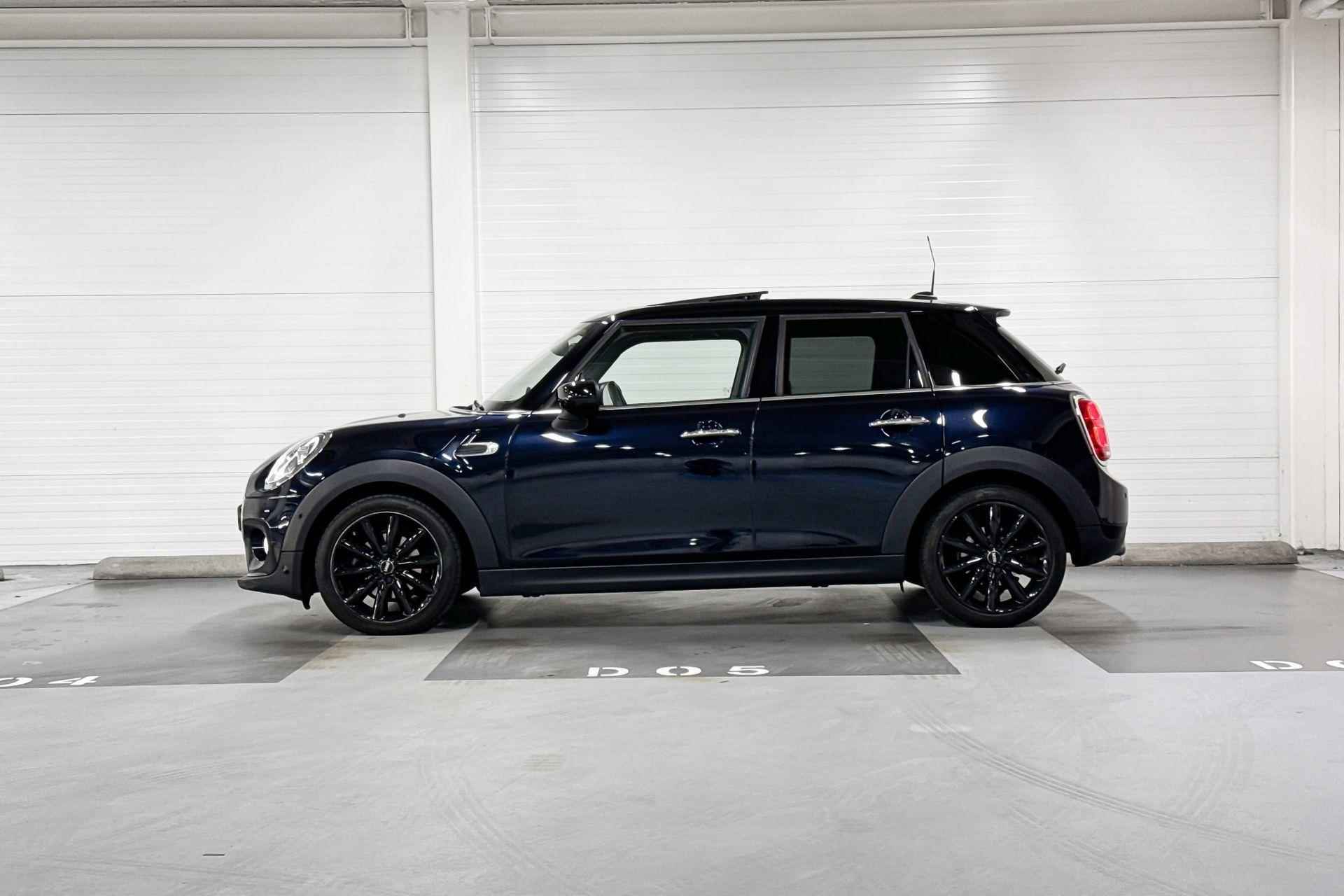 MINI 5-deurs Cooper 60 Years Edition | Harman Kardon | Stoelverwarming | Achteruitrijcamera - 2/23