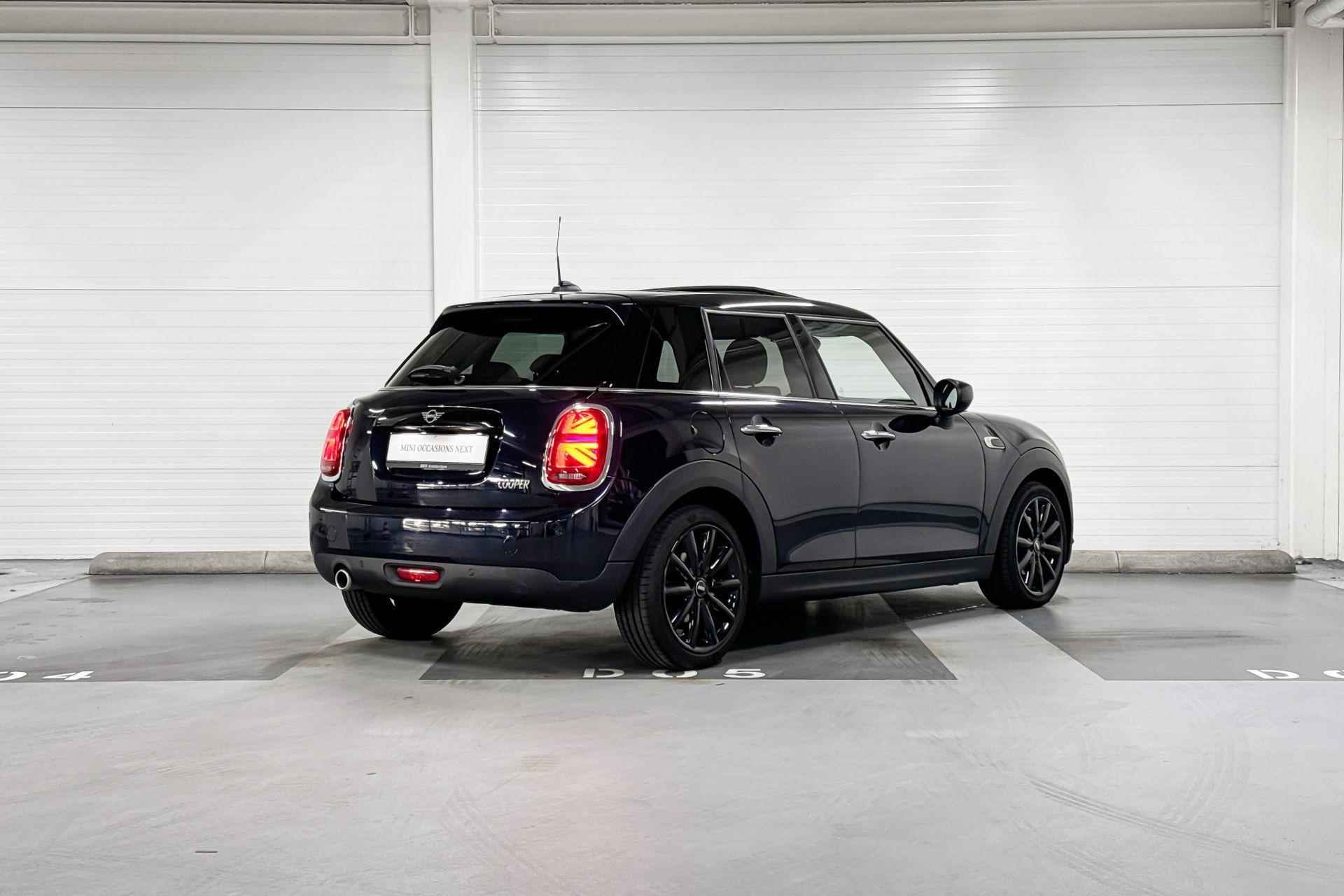 MINI 5-deurs Cooper 60 Years Edition | Harman Kardon | Stoelverwarming | Achteruitrijcamera - 6/23