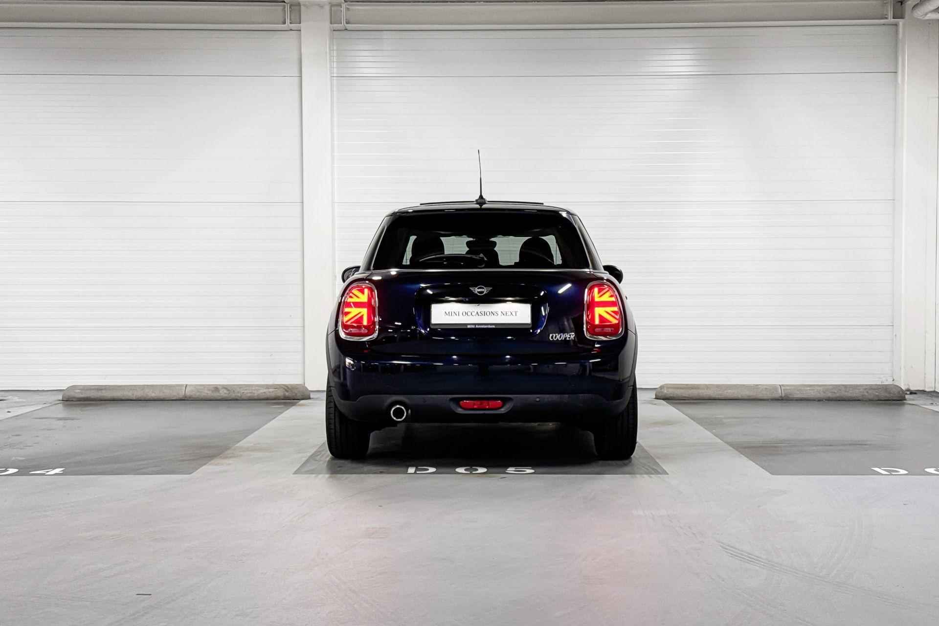 MINI 5-deurs Cooper 60 Years Edition | Harman Kardon | Stoelverwarming | Achteruitrijcamera - 7/23