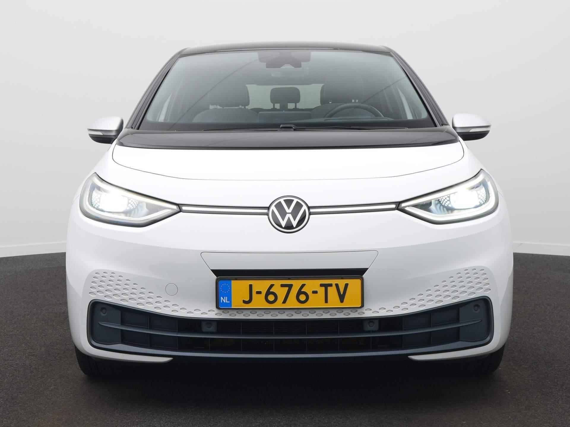 Volkswagen ID.3 First Max 58 kWh / Camera / Elek. Stoelen / Adap. Cruise / HUD - 2/60