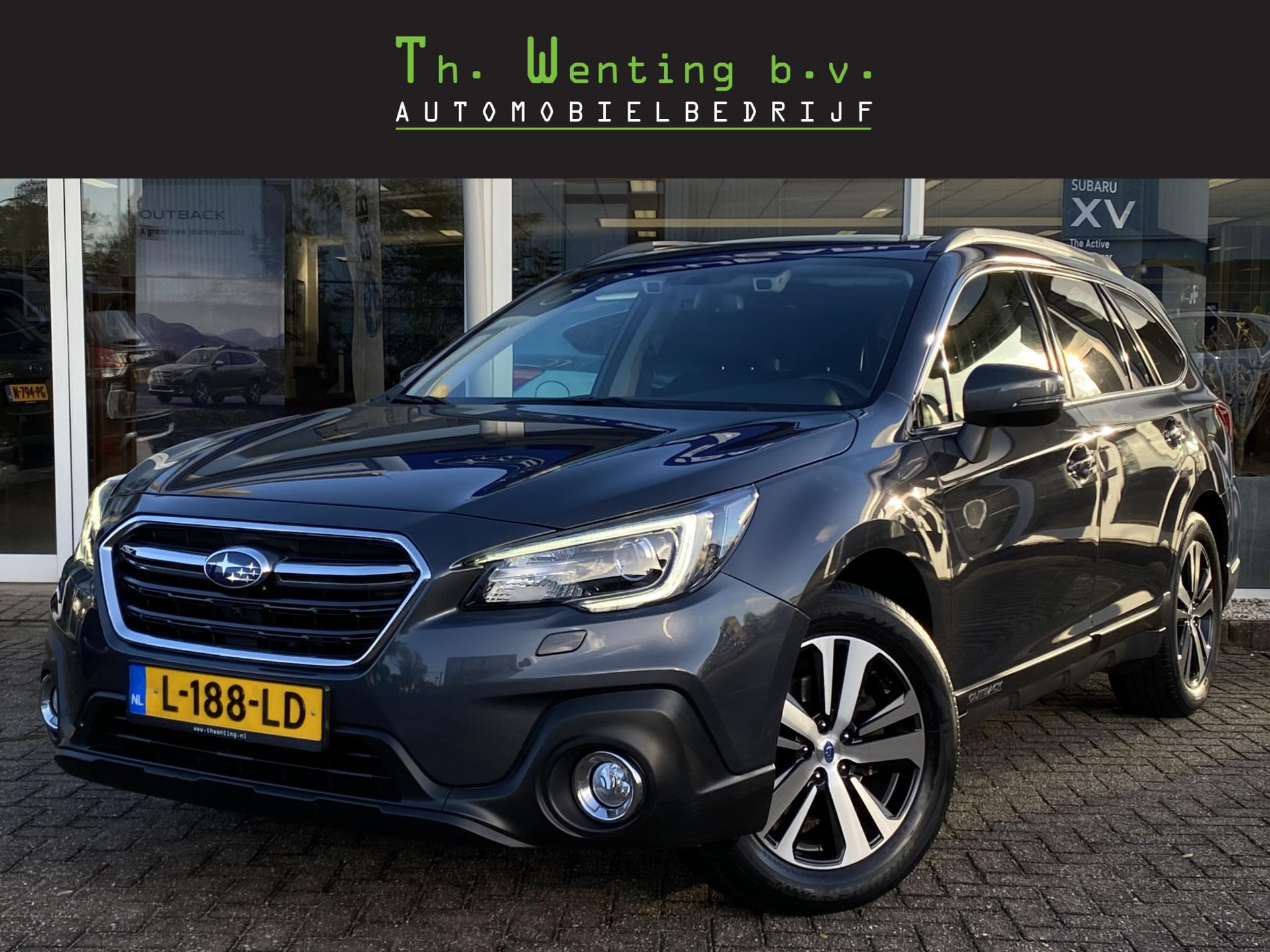 Subaru Outback 2.5i Premium | Navigatie | Stuurwielverwarming | Eyesight | Adaptieve cruise control | Stoelverwarming voor en achter | Trekhaak | Elektrisch schuif/kantel dak | bij viaBOVAG.nl