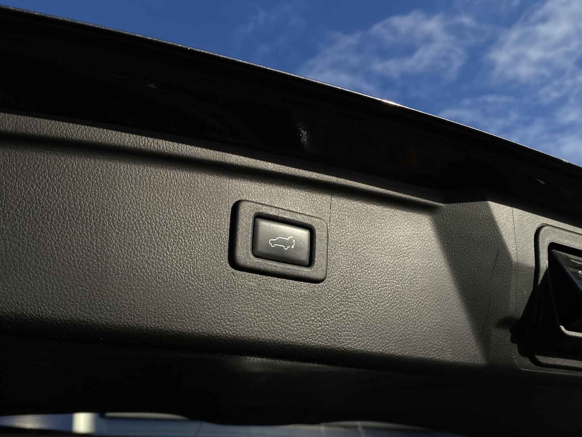 Subaru Outback 2.5i Premium | Navigatie | Stuurwielverwarming | Eyesight | Adaptieve cruise control | Stoelverwarming voor en achter | Trekhaak | Elektrisch schuif/kantel dak | - 12/45
