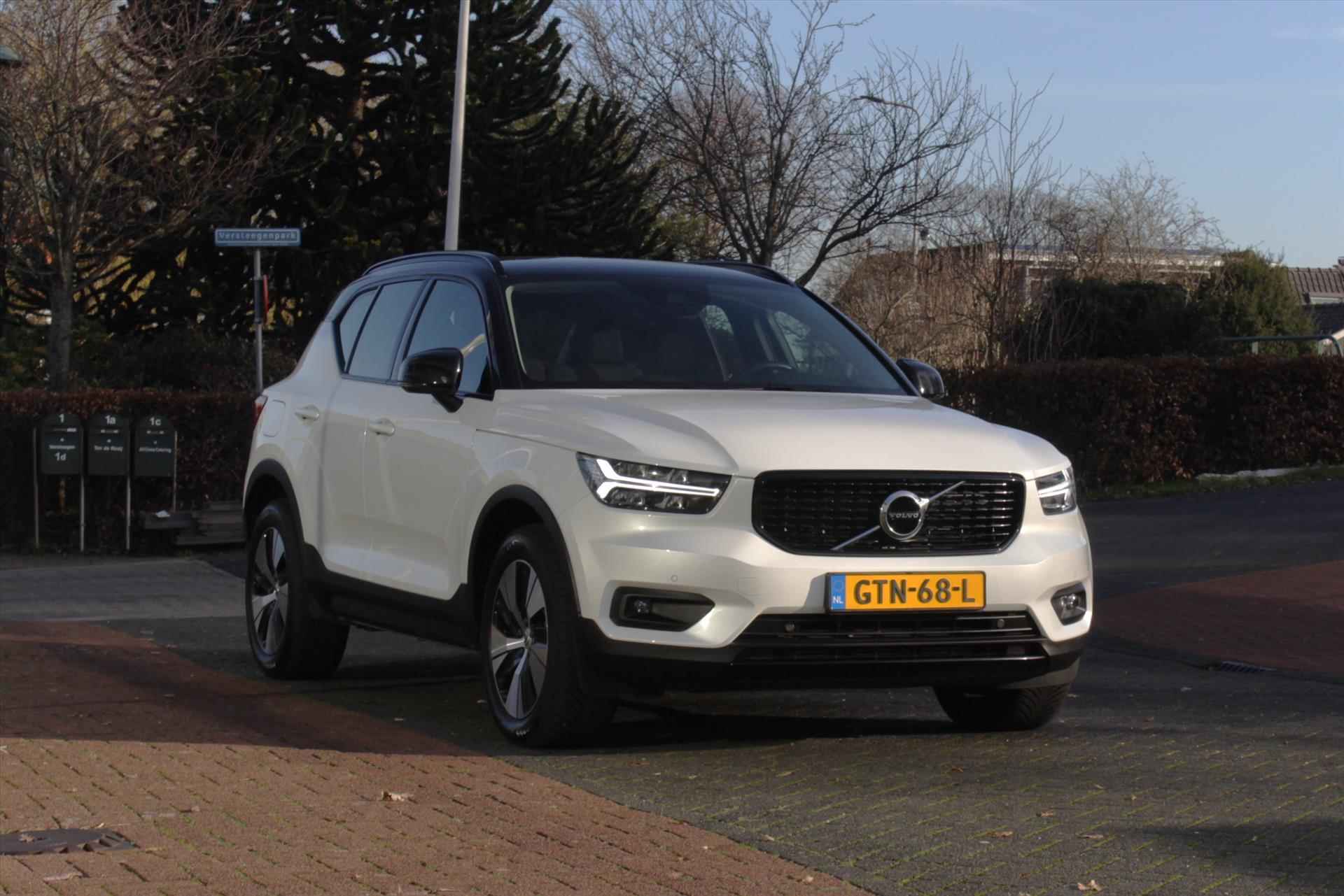 VOLVO Xc40 T4 Twin Engine 211pk Geartronic Inscription Expression - 7/34