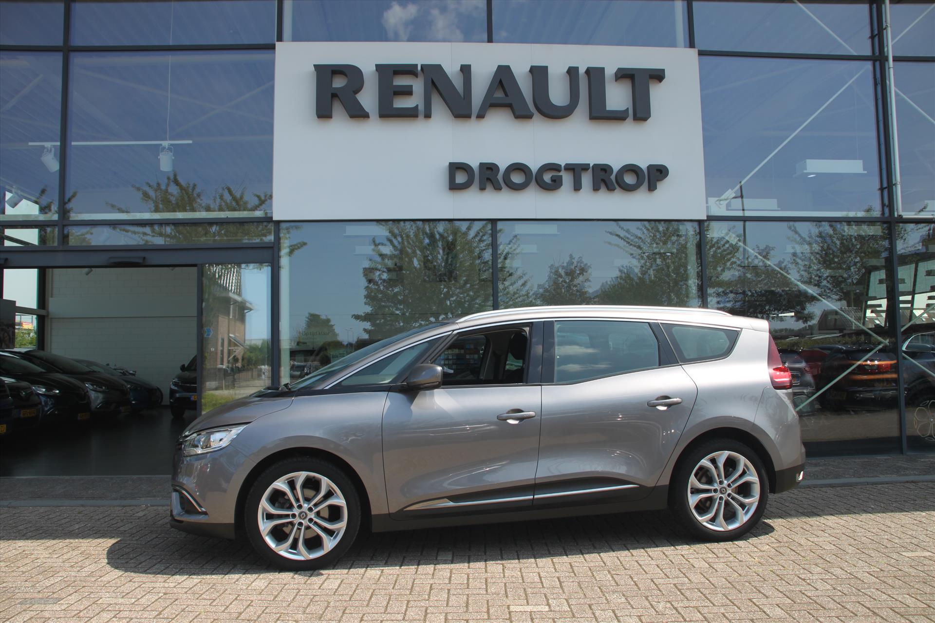 RENAULT Grand Scenic 115PK-ZEN-107DKM-NAVI-CLIMA-CRUISE-PDC-TREKH-