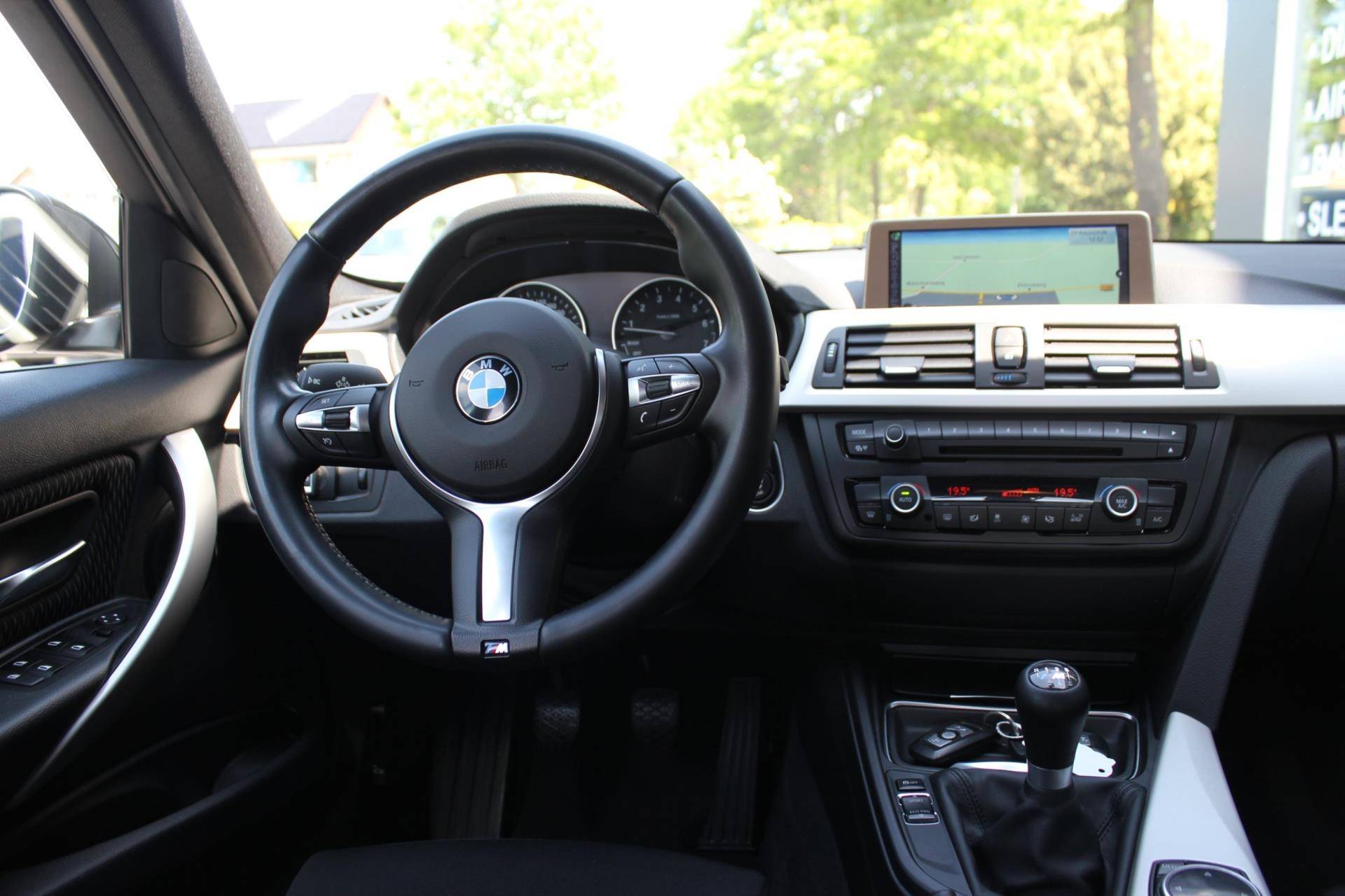 BMW 3-serie 316i Executive | Prijs rijklaar incl. 12 mnd garantie | 18" Lmv Navi Clima Xenon Cruise - 3/47