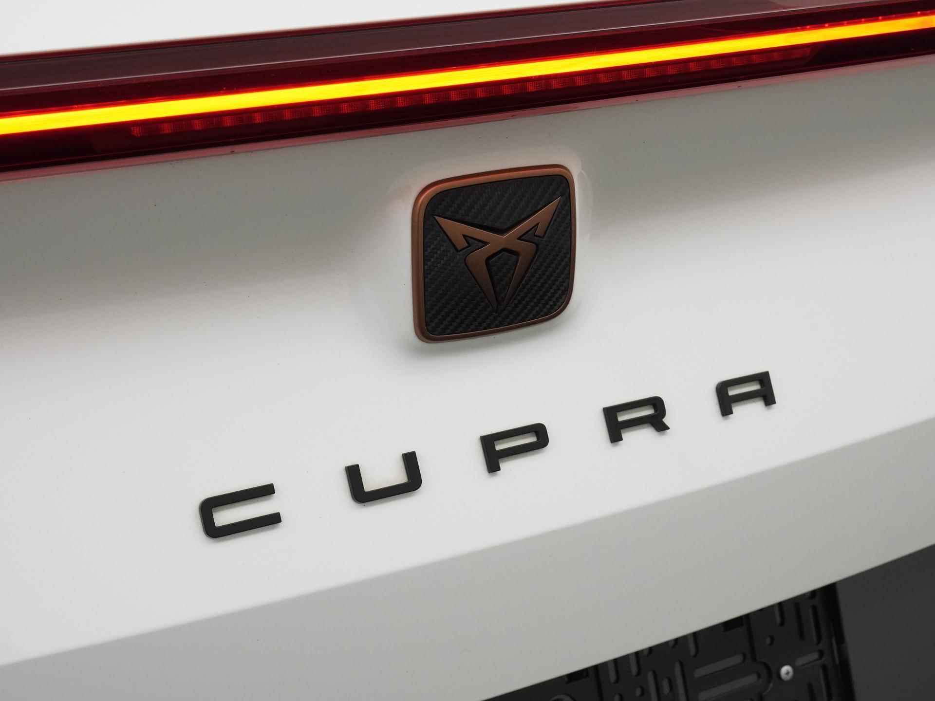 CUPRA Formentor 1.4 e-Hybrid | Panoramadak | Zondag Open! - 25/46