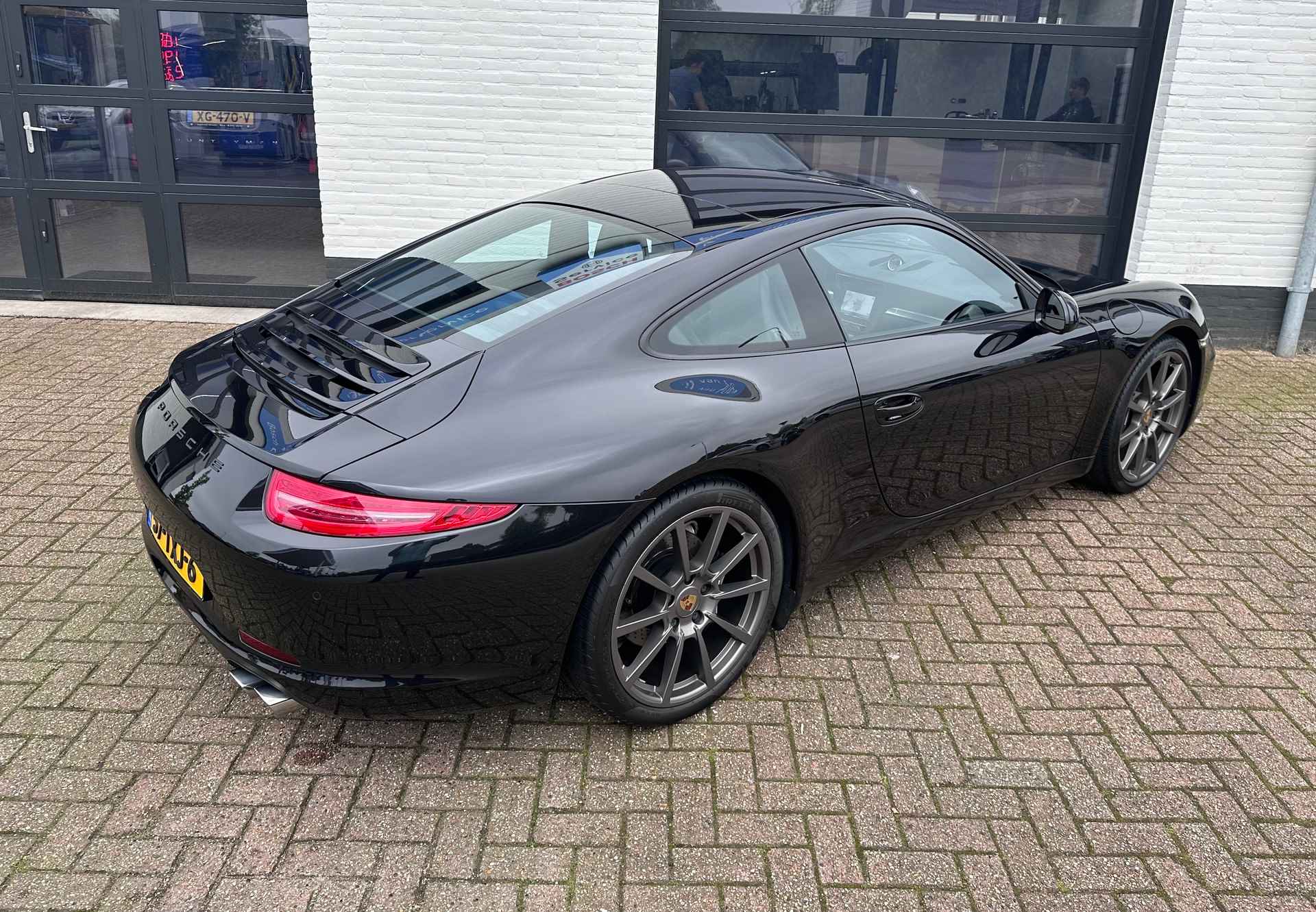 Porsche 911 Coupé 3.4 2 350PK PDK Carrera / Sport- - 12/33