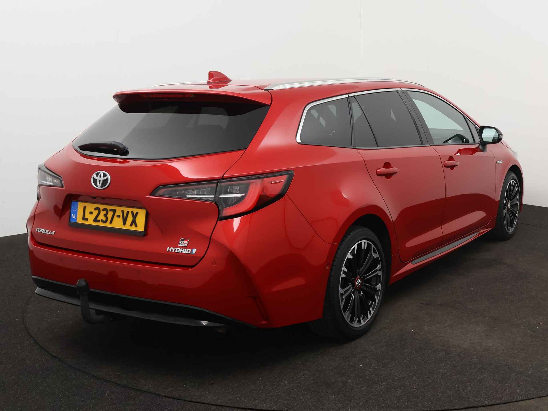 Toyota Corolla Touring Sports 1.8 Hybrid GR-Sport | Automaat | Camera | Apple Carplay / Android Auto - 18/43