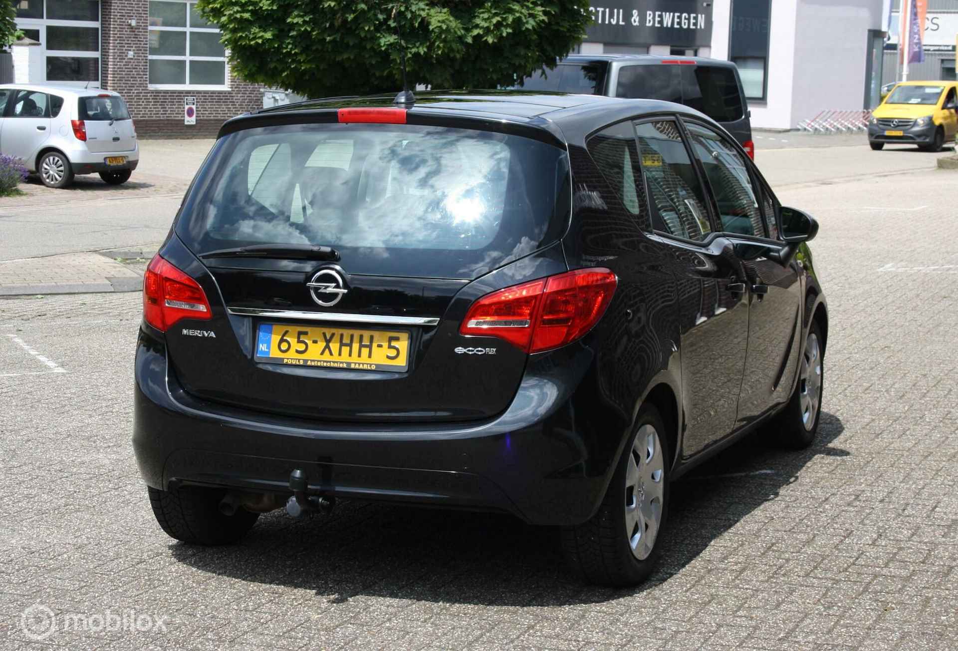 Opel Meriva 1.4 Turbo Cosmo LPG, pano, ecc, trekhaak, navi - 4/24