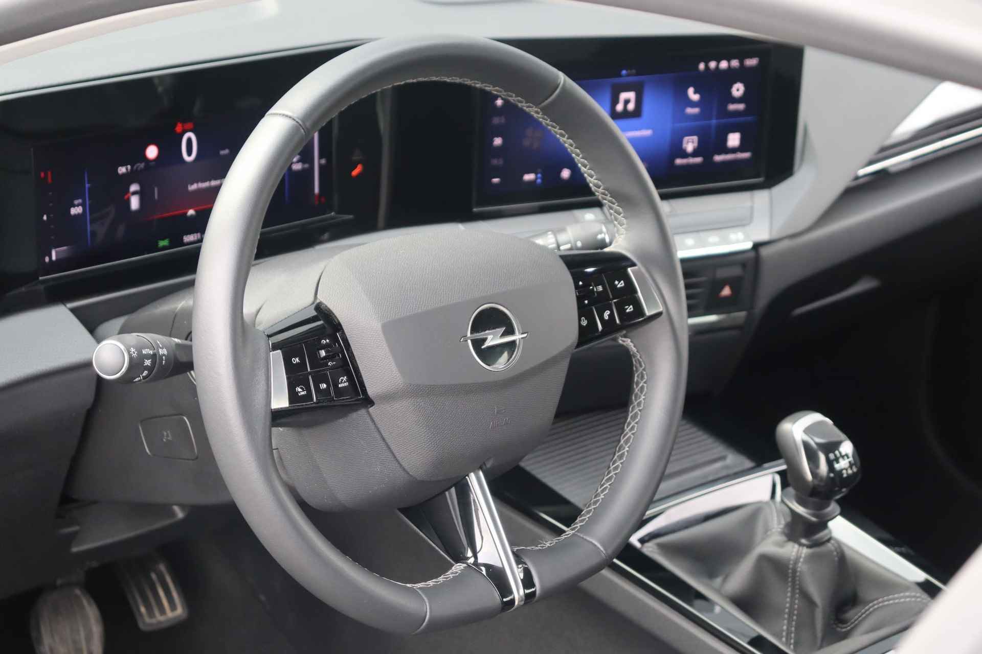 Opel Astra 1.2 Edition / Navigatie / Digitaal dashboard / PDC / Climate / 16'' velgen - 7/49