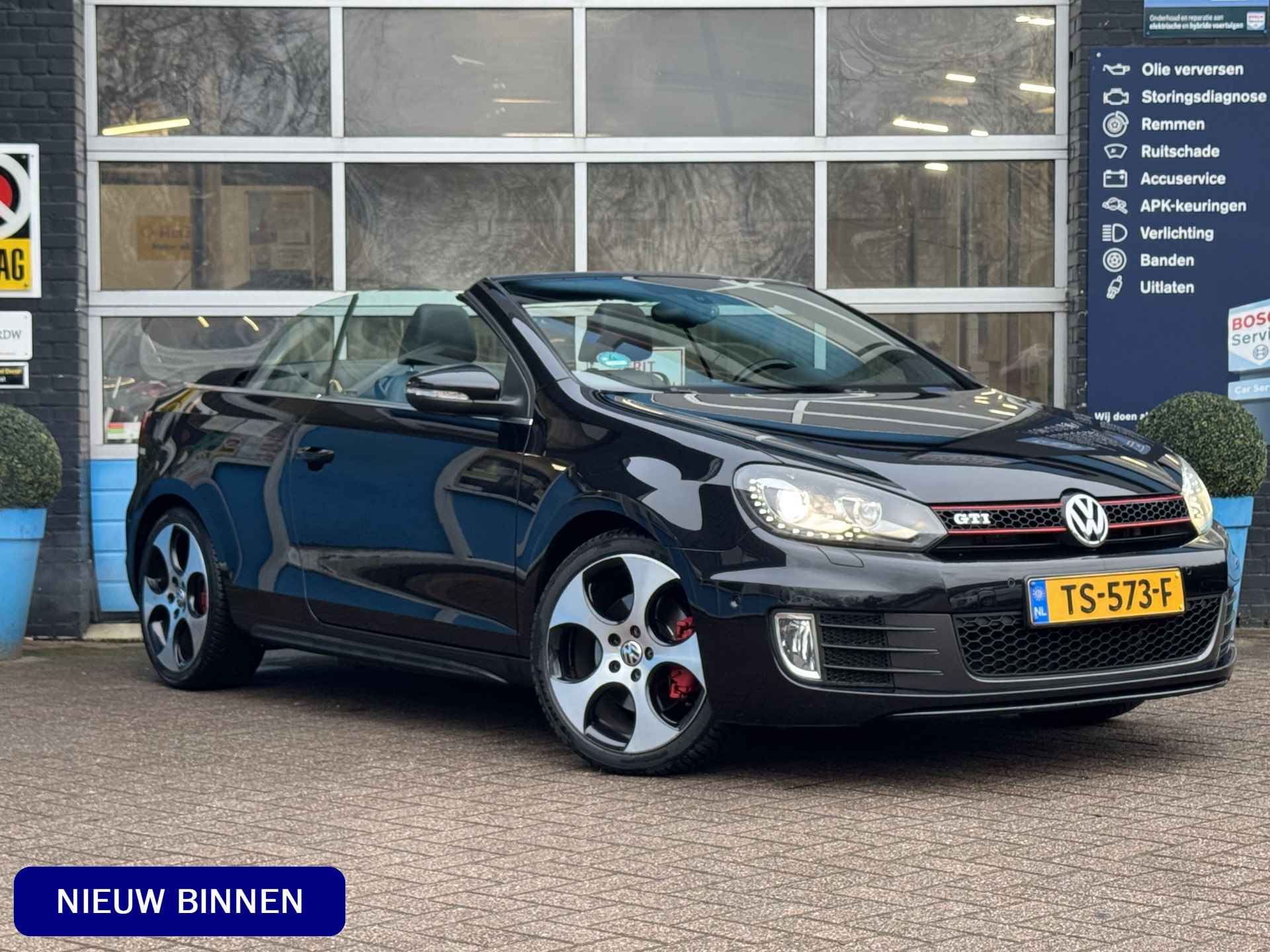 Volkswagen GOLF Cabriolet 2.0 TSI GTI Volledig Onderhouden & Uitstekende Staat | Trekhaak | Achteruitrijcamera| Nieuwe Accu | 18 Inch Velgen |