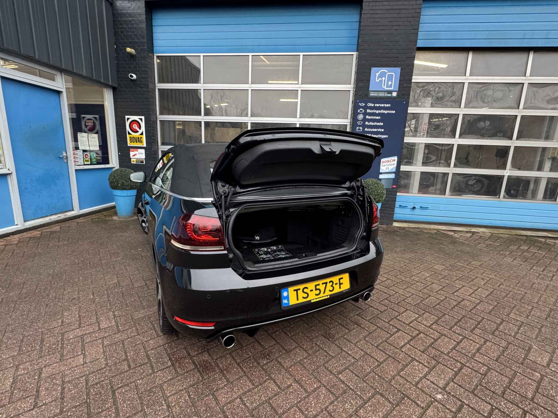 Volkswagen GOLF Cabriolet 2.0 TSI GTI Volledig Onderhouden & Uitstekende Staat | Trekhaak | Achteruitrijcamera | 18 Inch Velgen | - 44/59