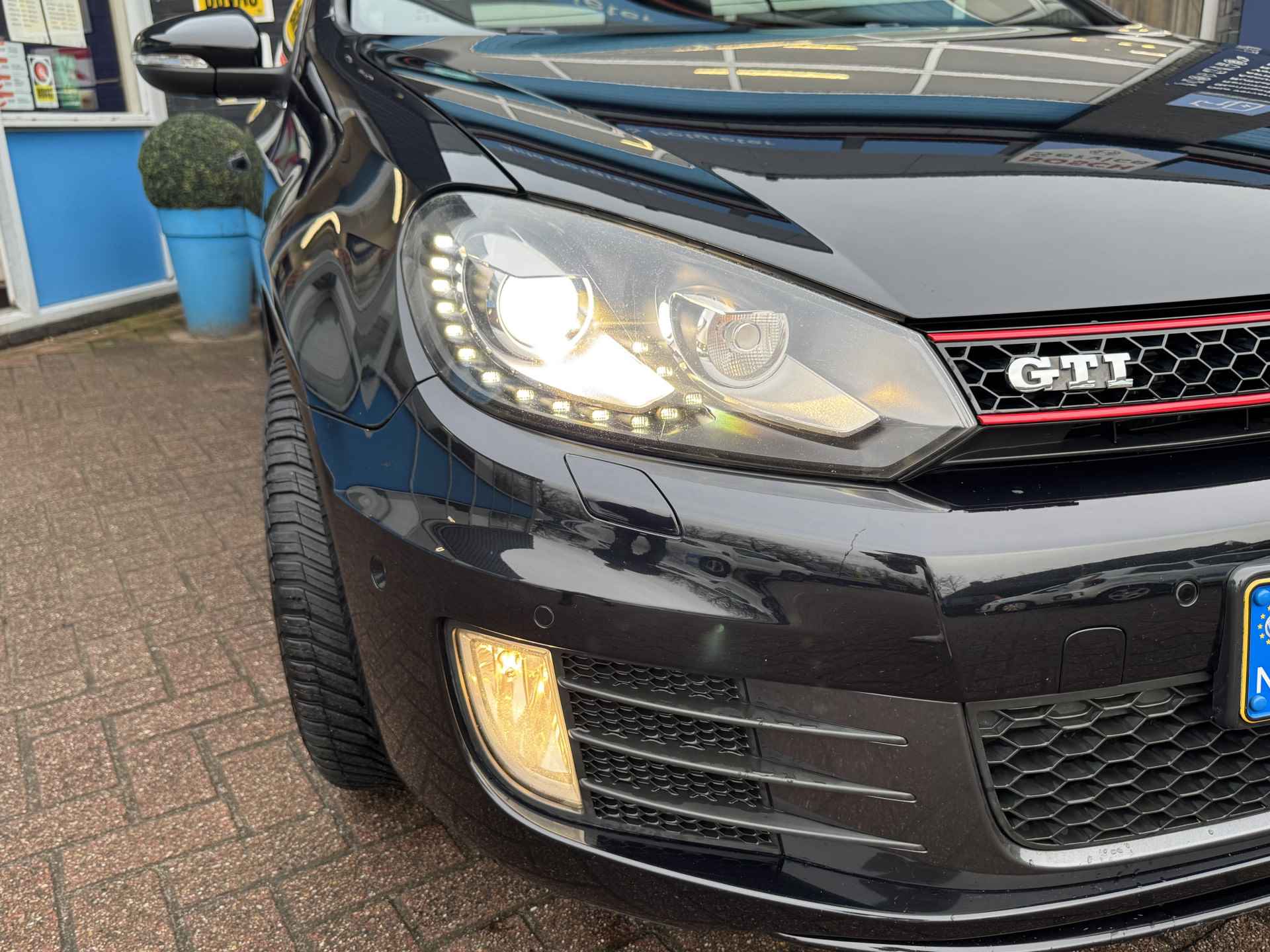 Volkswagen GOLF Cabriolet 2.0 TSI GTI Volledig Onderhouden & Uitstekende Staat | Trekhaak | Achteruitrijcamera | 18 Inch Velgen | - 46/59