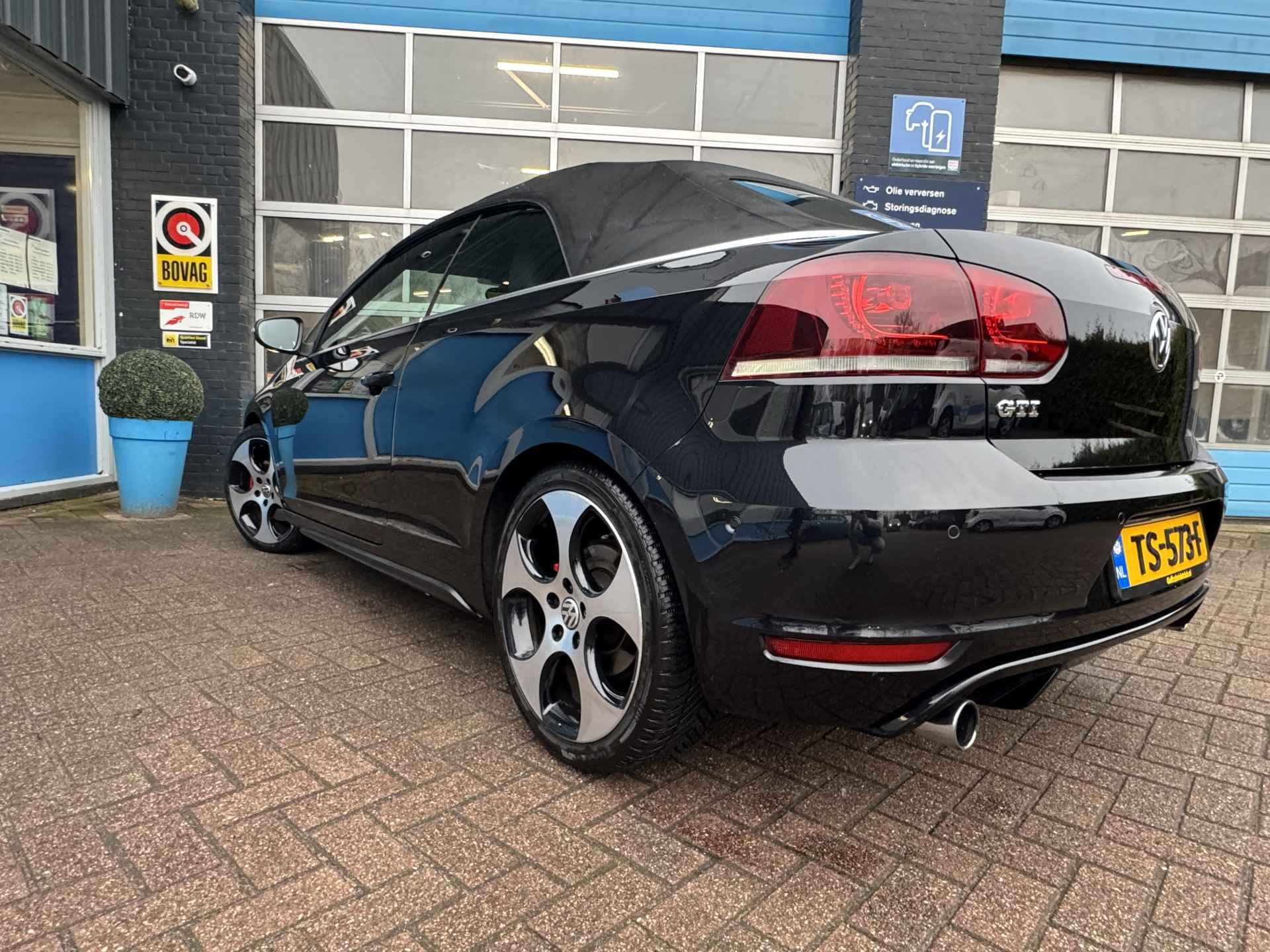 Volkswagen GOLF Cabriolet 2.0 TSI GTI Volledig Onderhouden & Uitstekende Staat | Trekhaak | Achteruitrijcamera | 18 Inch Velgen | - 52/59