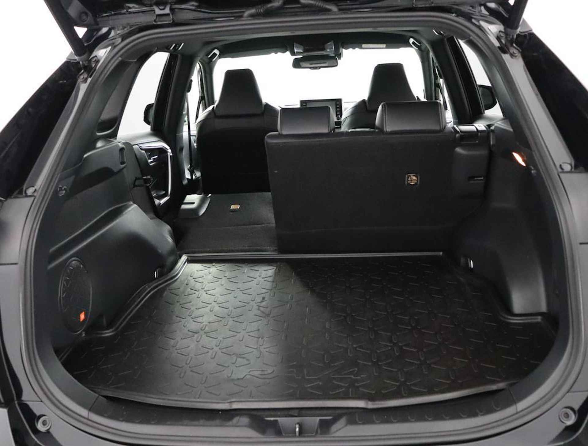 Toyota RAV4 2.5 Hybrid AWD Black Edition | JBL | Stoelverwarming | Achteruitrijcamera | - 24/52