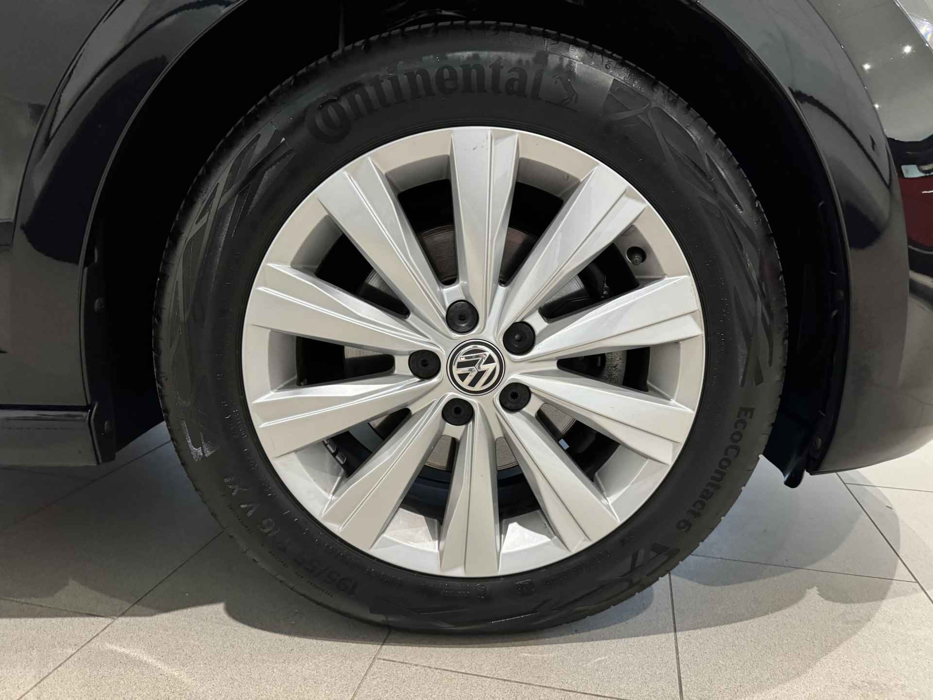 Volkswagen Polo 1.0 TSI Highline | Navigatie | Airconditioning | Parkeersensoren | Automaat | Budget | - 4/17