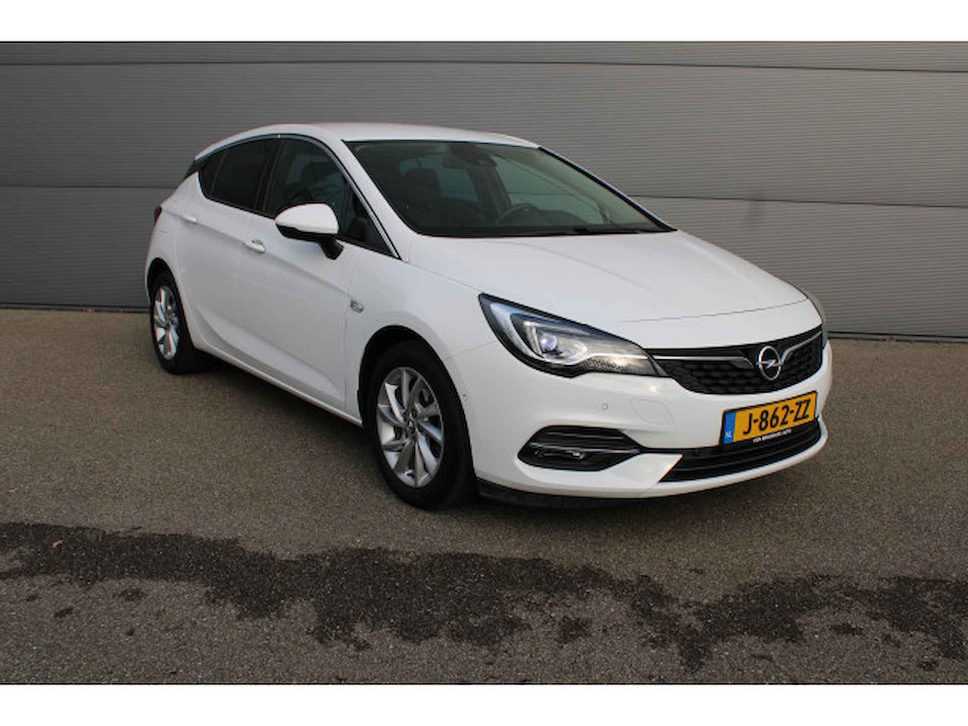 Opel Astra 1.2 Business Elegance - 2/26