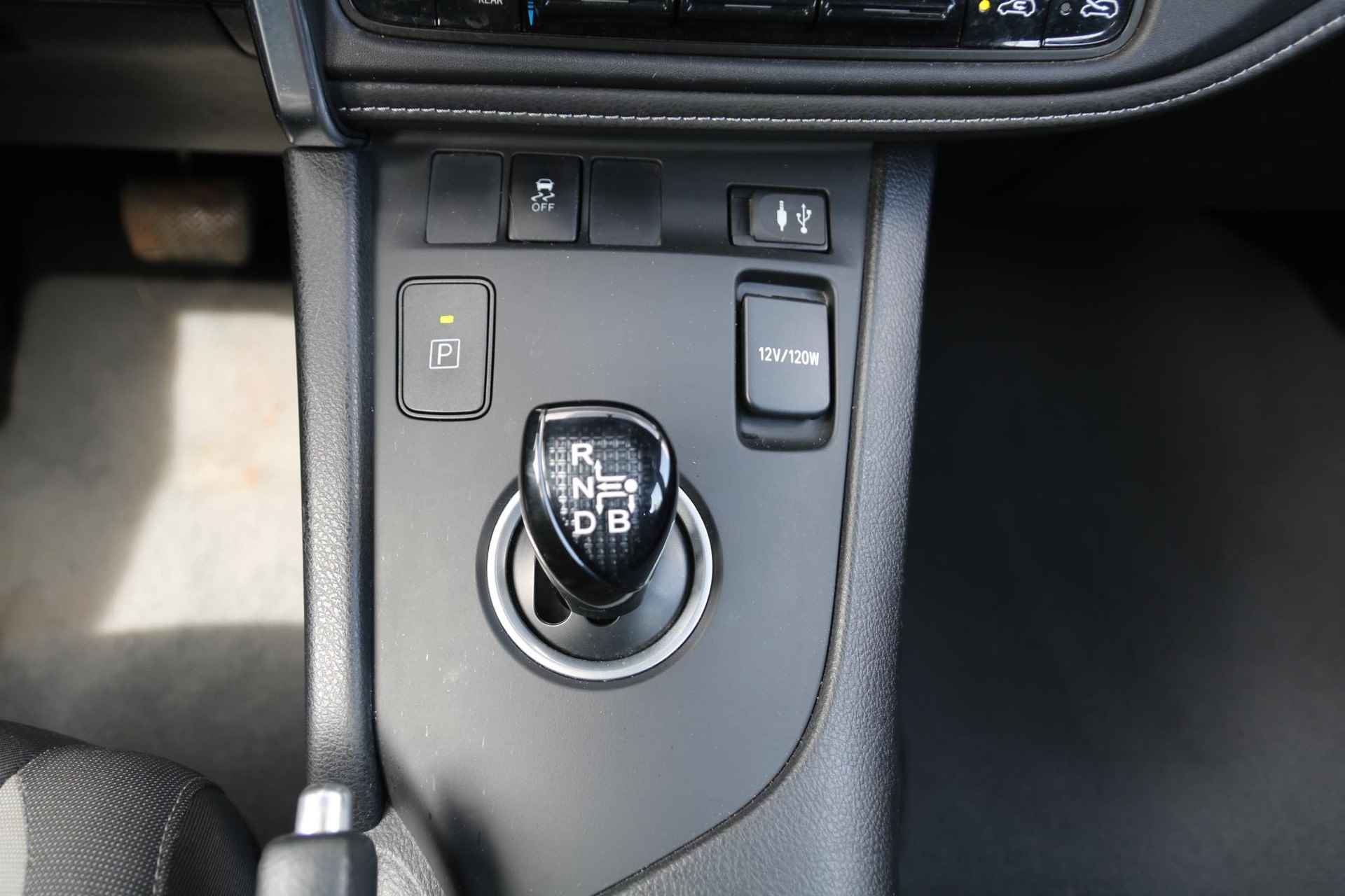 Toyota Auris Touring Sports 1.8 Hybrid Aspiration | Airco | Navi | Camera | AUTOMAAT | - 23/26
